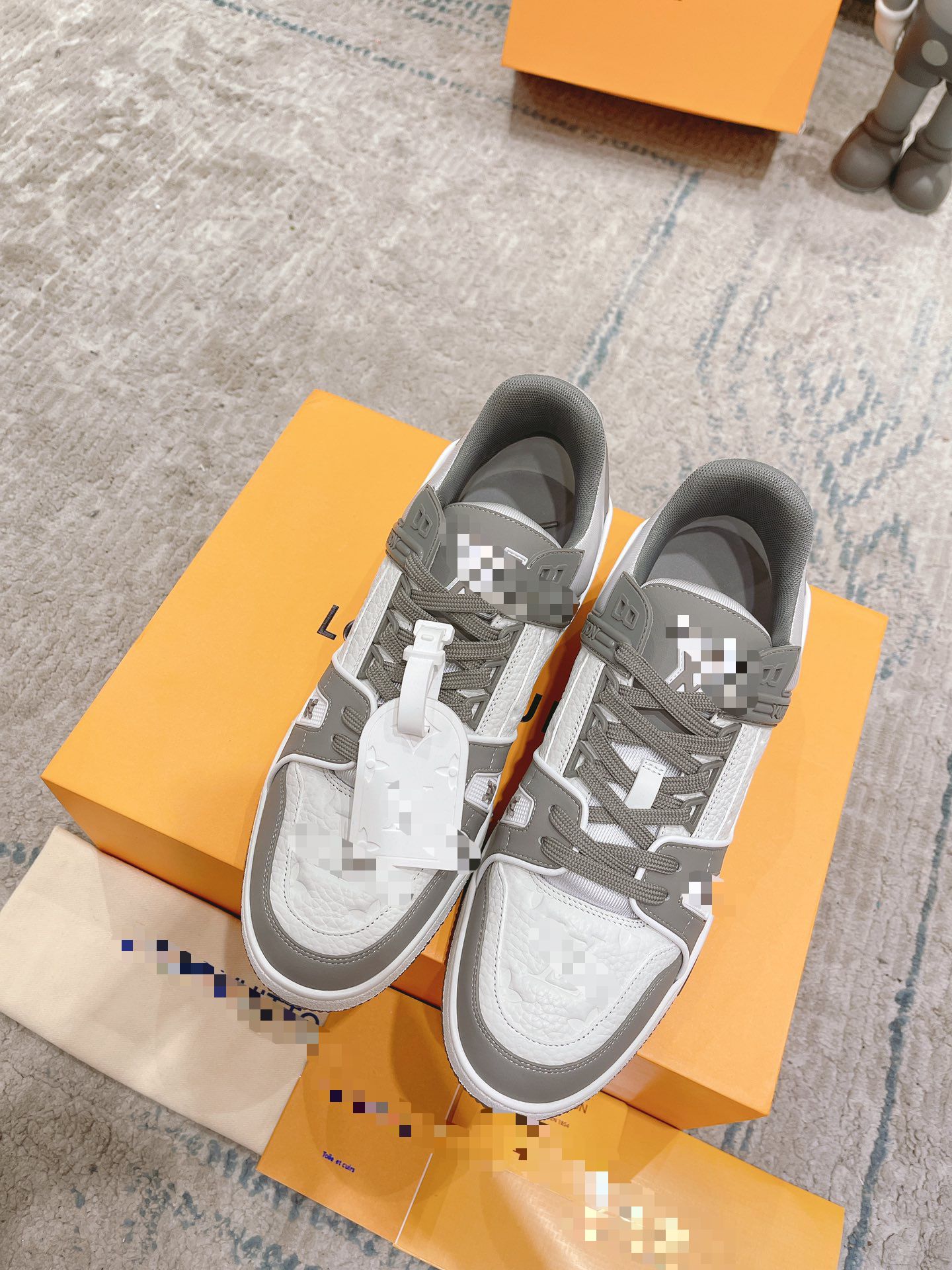 Grey & White Leather Low Top L V Trainer Sneaker