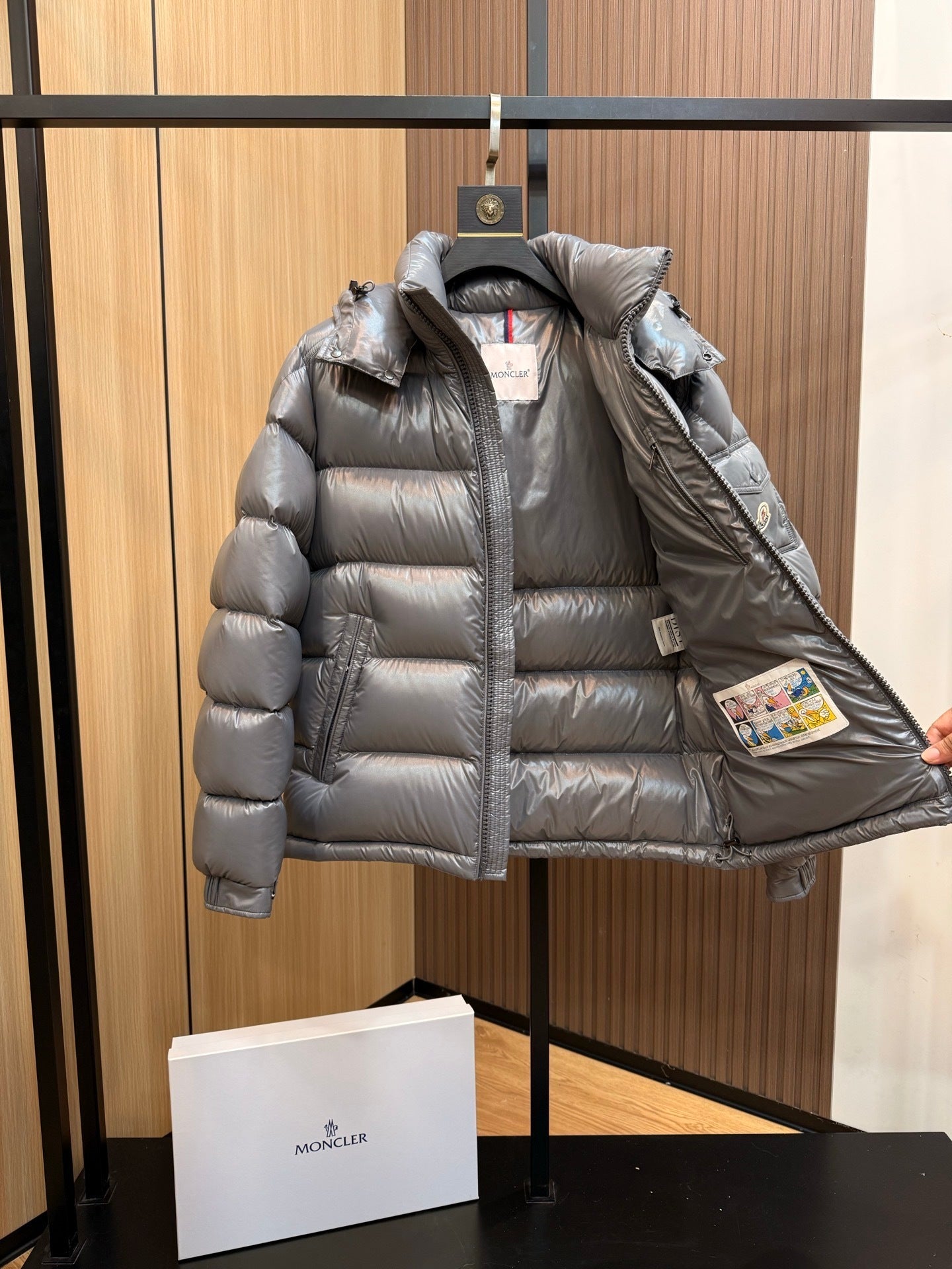 Women Shinny Grey Puffer Jacket