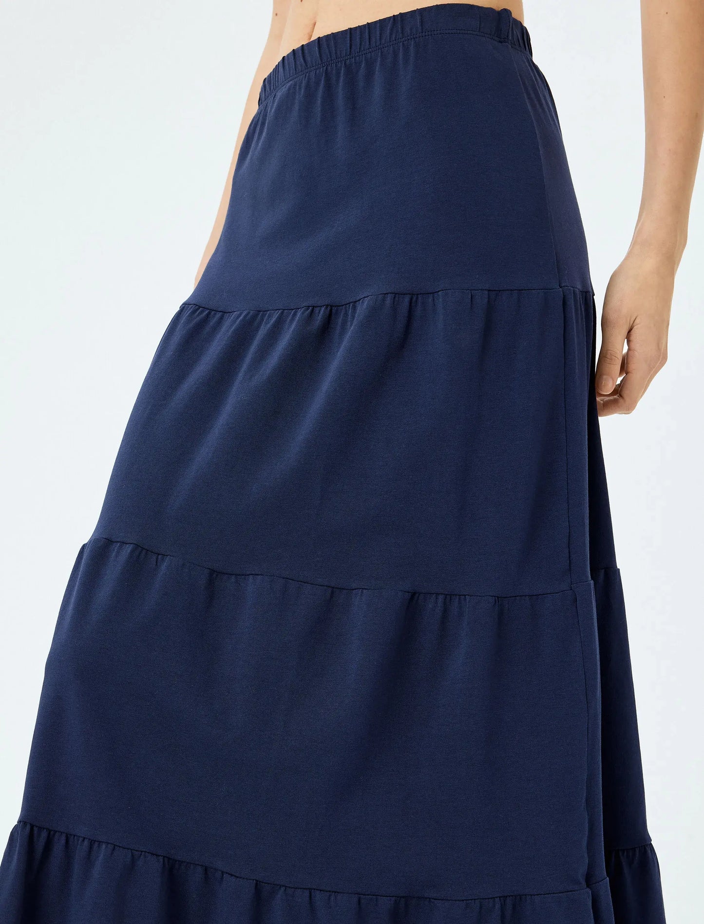 High-Waisted A-Line Navy Blue Midi Skirt with Flounce Detail