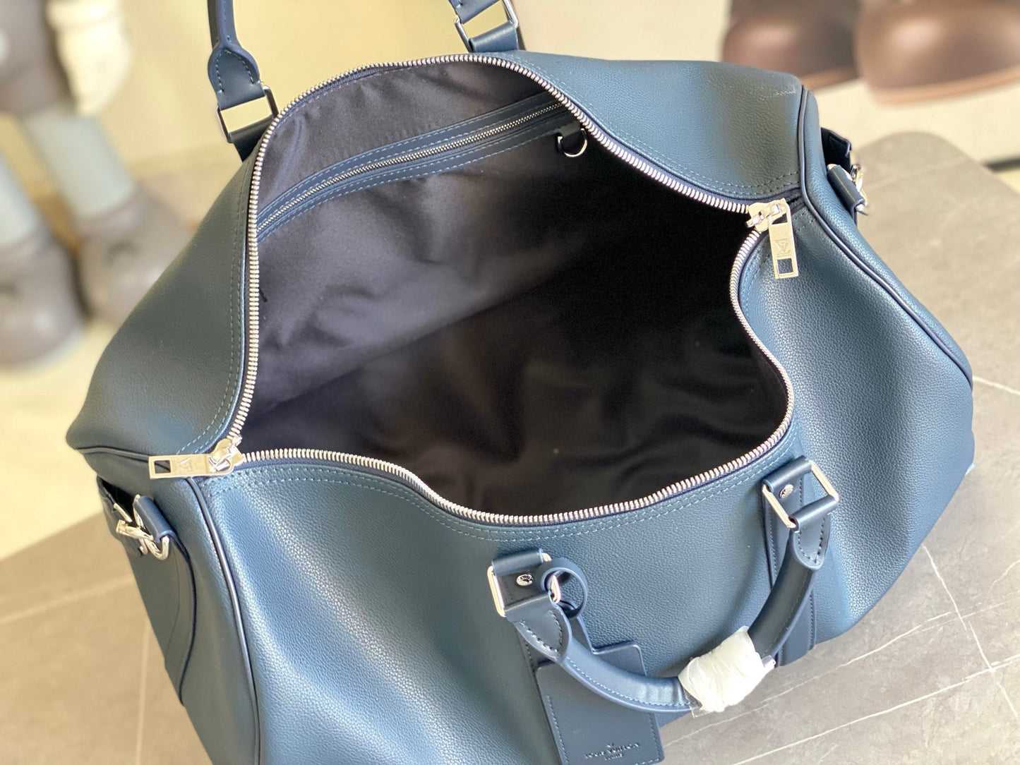 LV Keepall Bandoulière 50 LV Aerogram Blue Duffle Bag – Grained Calf Leather Weekender