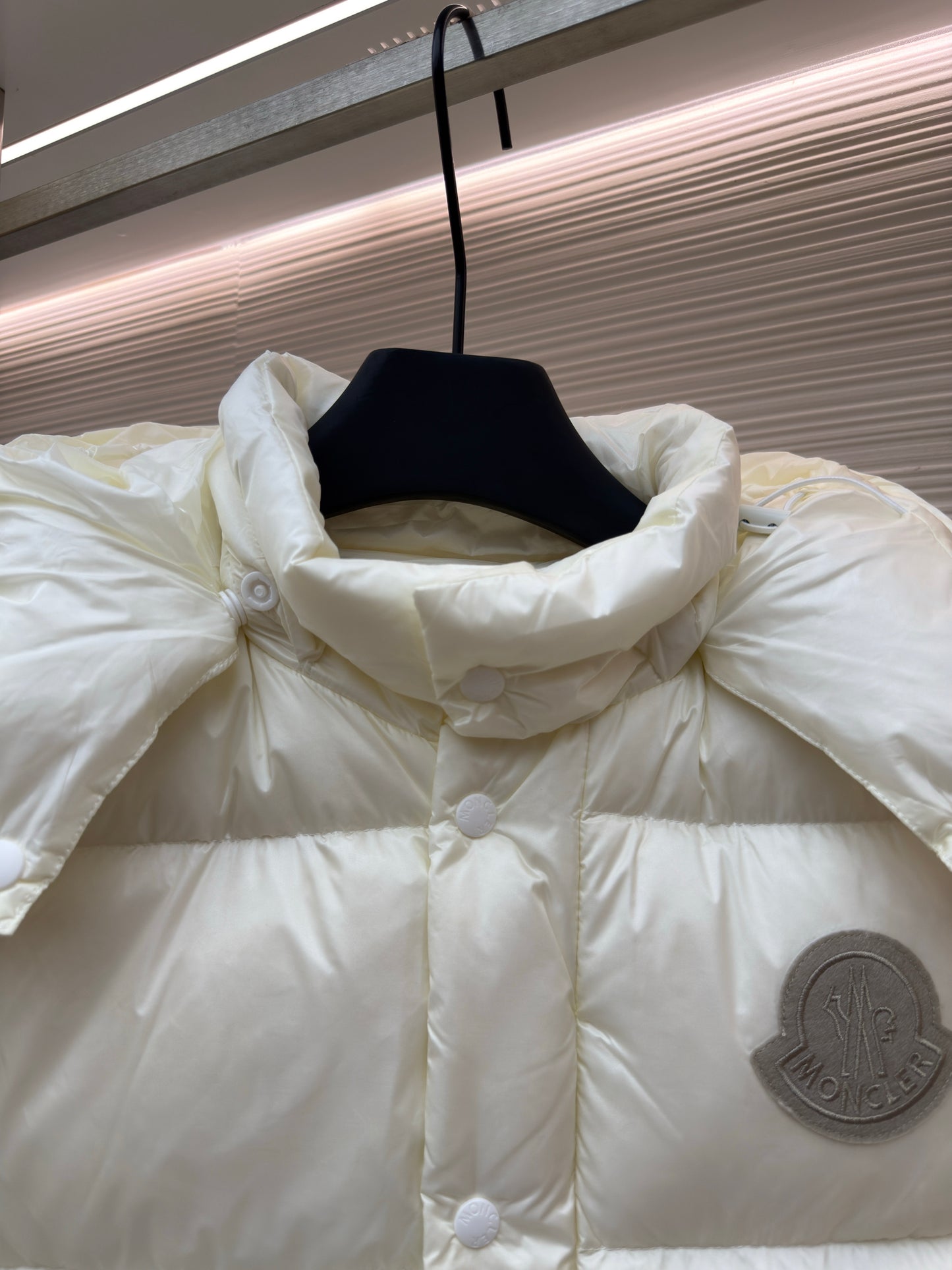 Monc Cyclone 2-in-1 Glossy Down Jacket and Vest in Cream