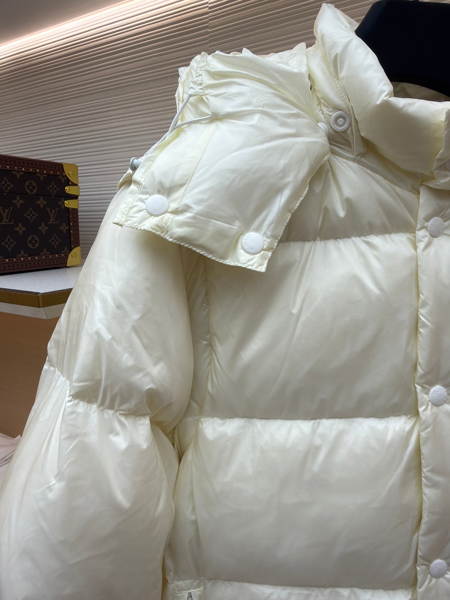 Monc Cyclone 2-in-1 Glossy Down Jacket and Vest in Cream