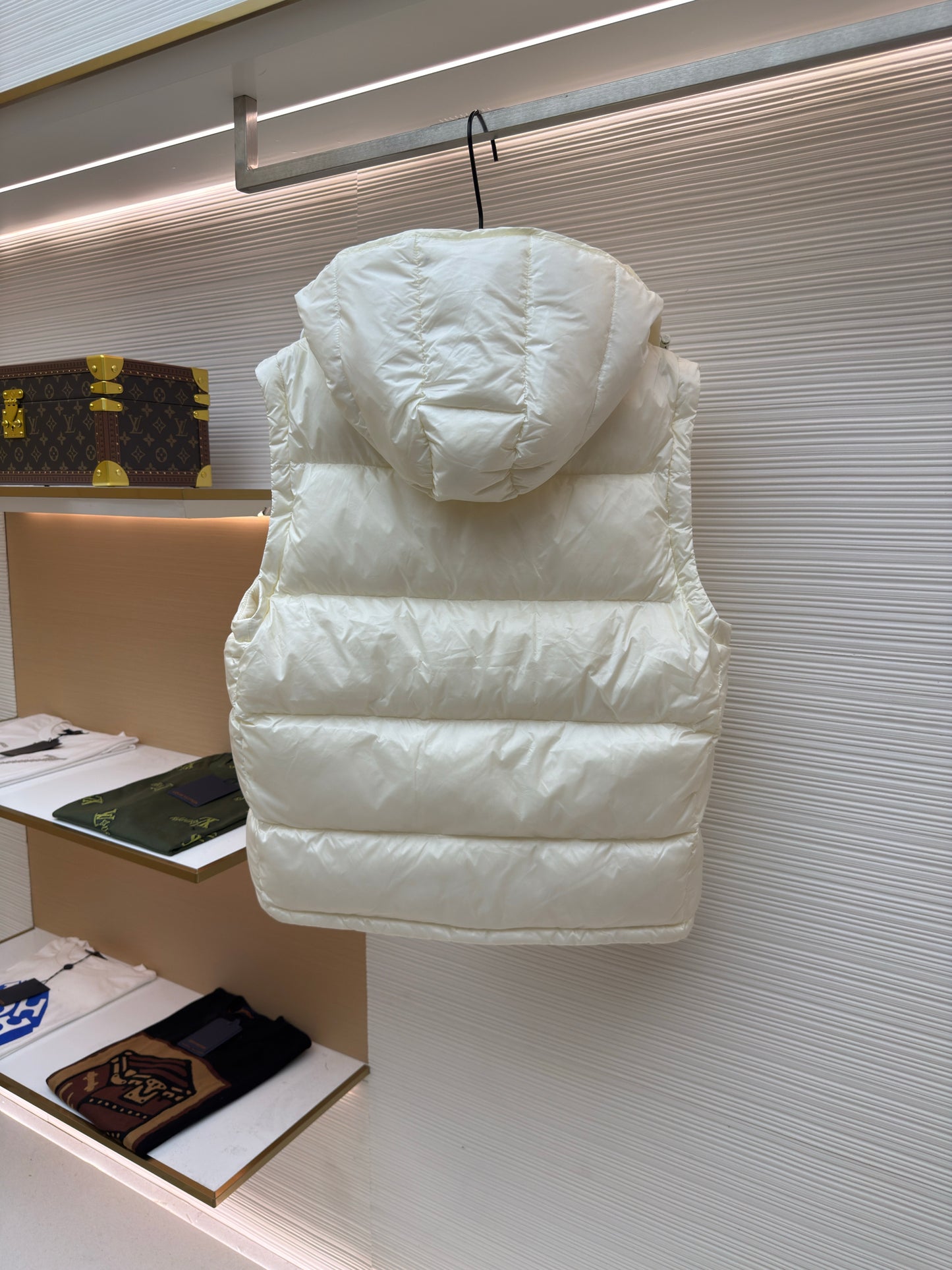 Monc Cyclone 2-in-1 Glossy Down Jacket and Vest in Cream
