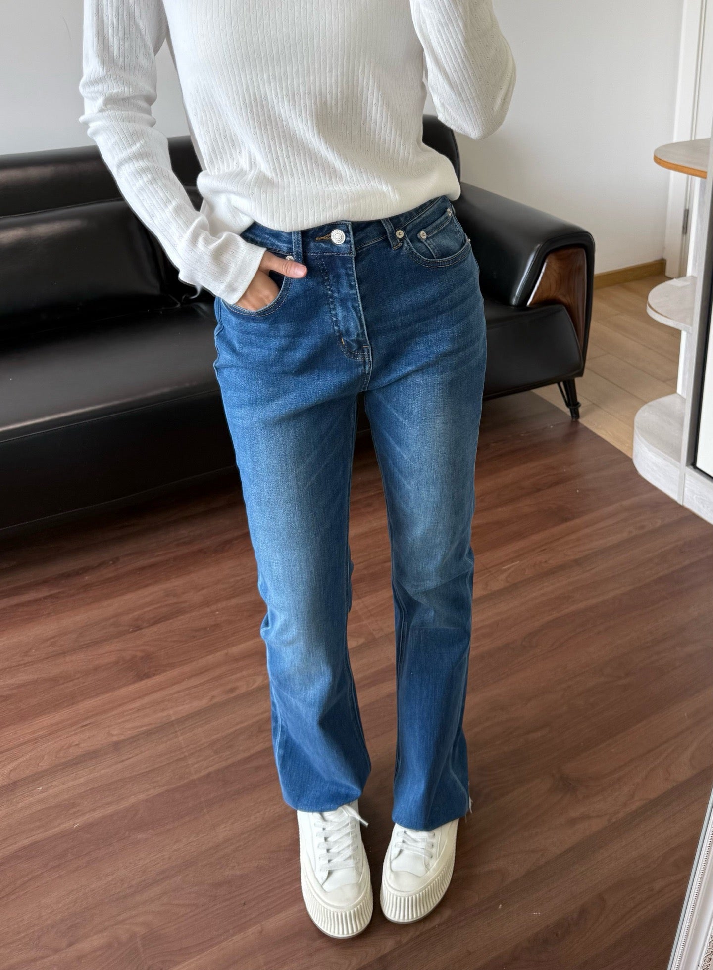 Flared Raw-Hem Jeans – Heavyweight Vintage Denim with Deconstructed Frayed Hems