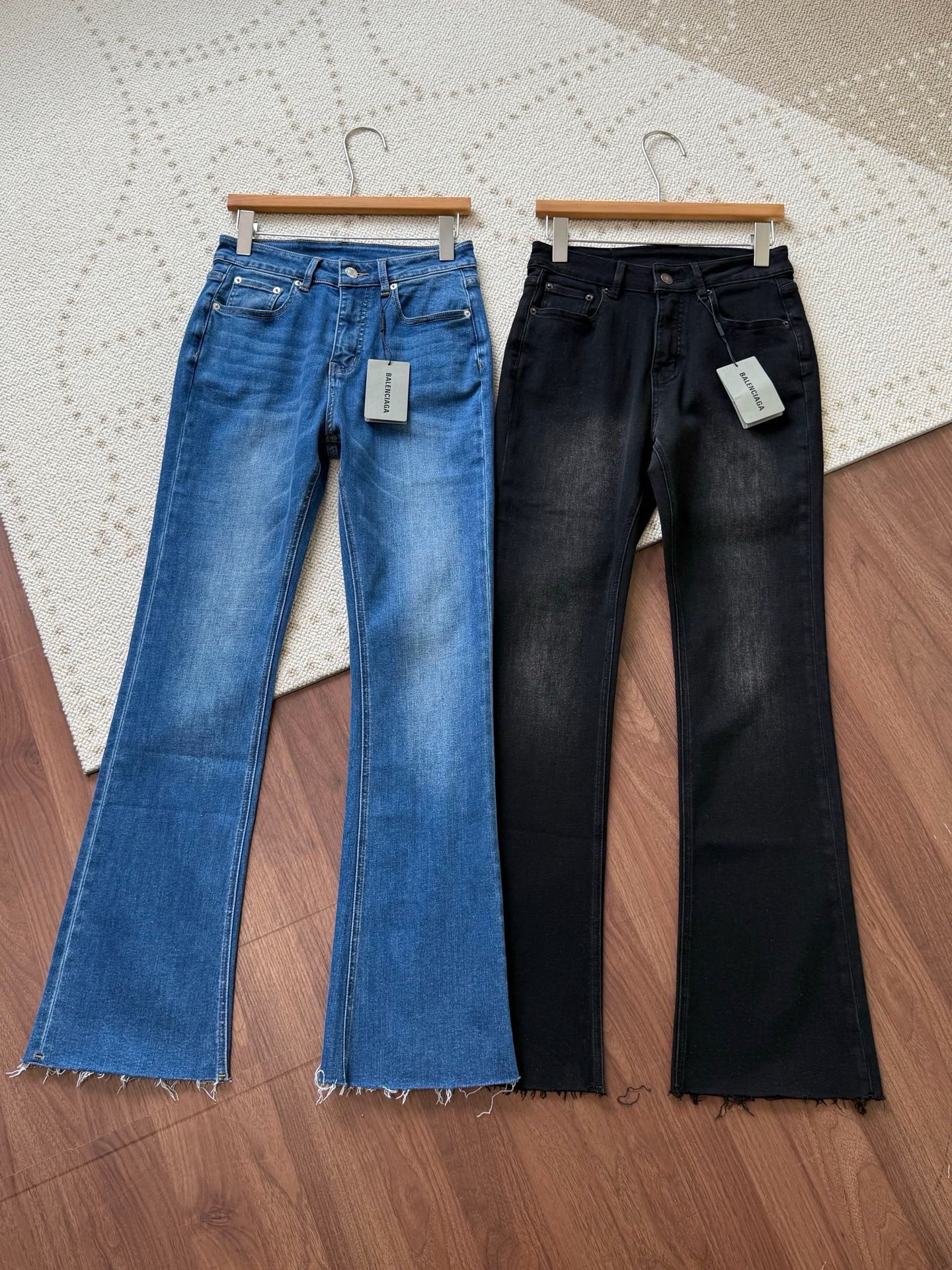 Flared Raw-Hem Jeans – Heavyweight Vintage Denim with Deconstructed Frayed Hems