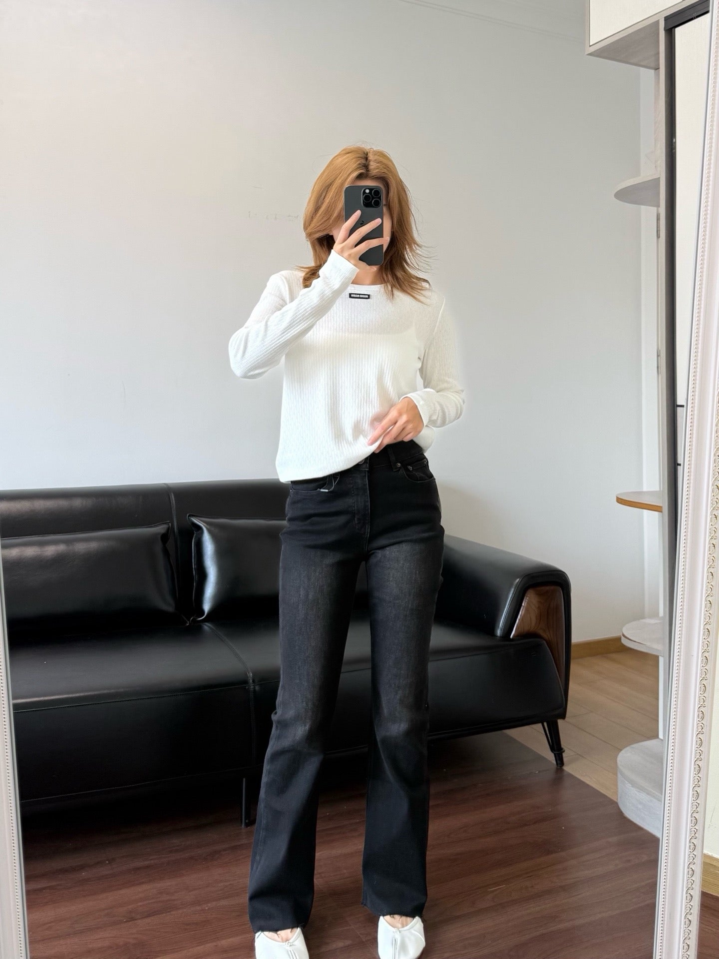 Flared Raw-Hem Jeans – Heavyweight Vintage Denim with Deconstructed Frayed Hems