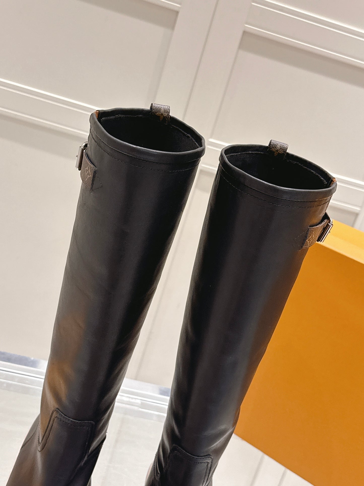 LV Mallo Knee-High Rider Boot – Noir Deep Satin-Black French Calf Leather Riding Boots