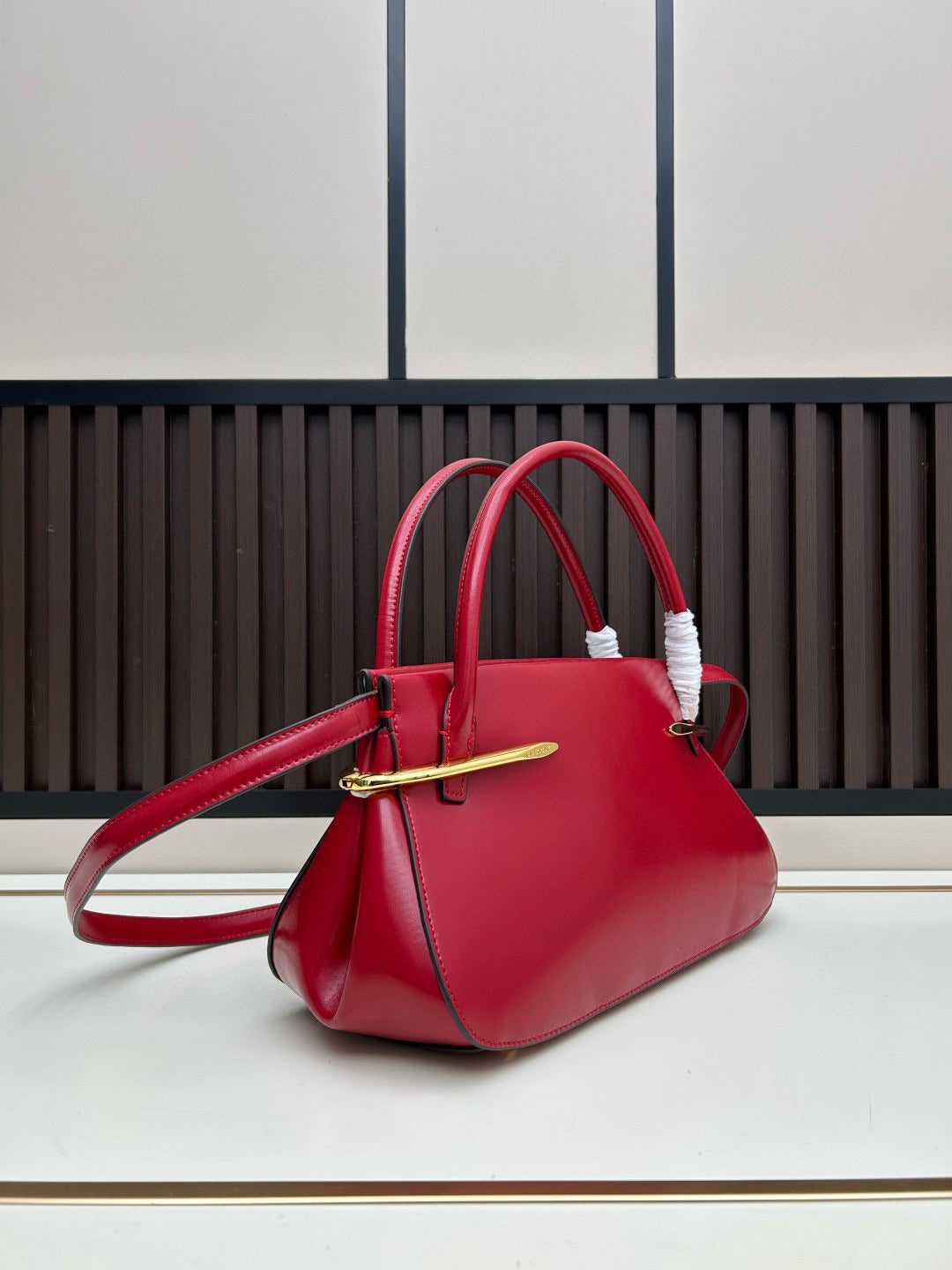 Medium Pinch Top-Handle Bag – Sarah Burton Debut Calfskin Satchel