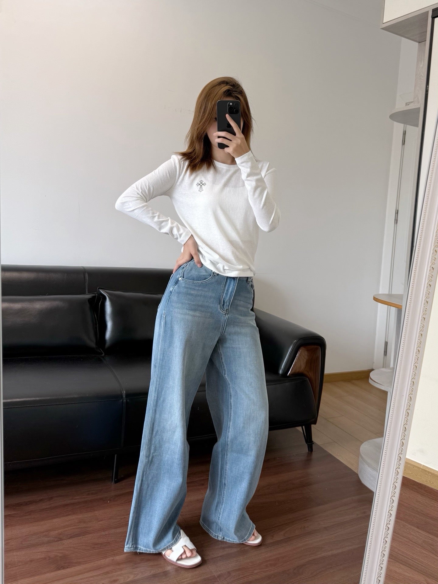 Camellia Embroidered Wide-Leg Jeans – Vintage Sky Blue Washed Denim High-Waisted Jeans