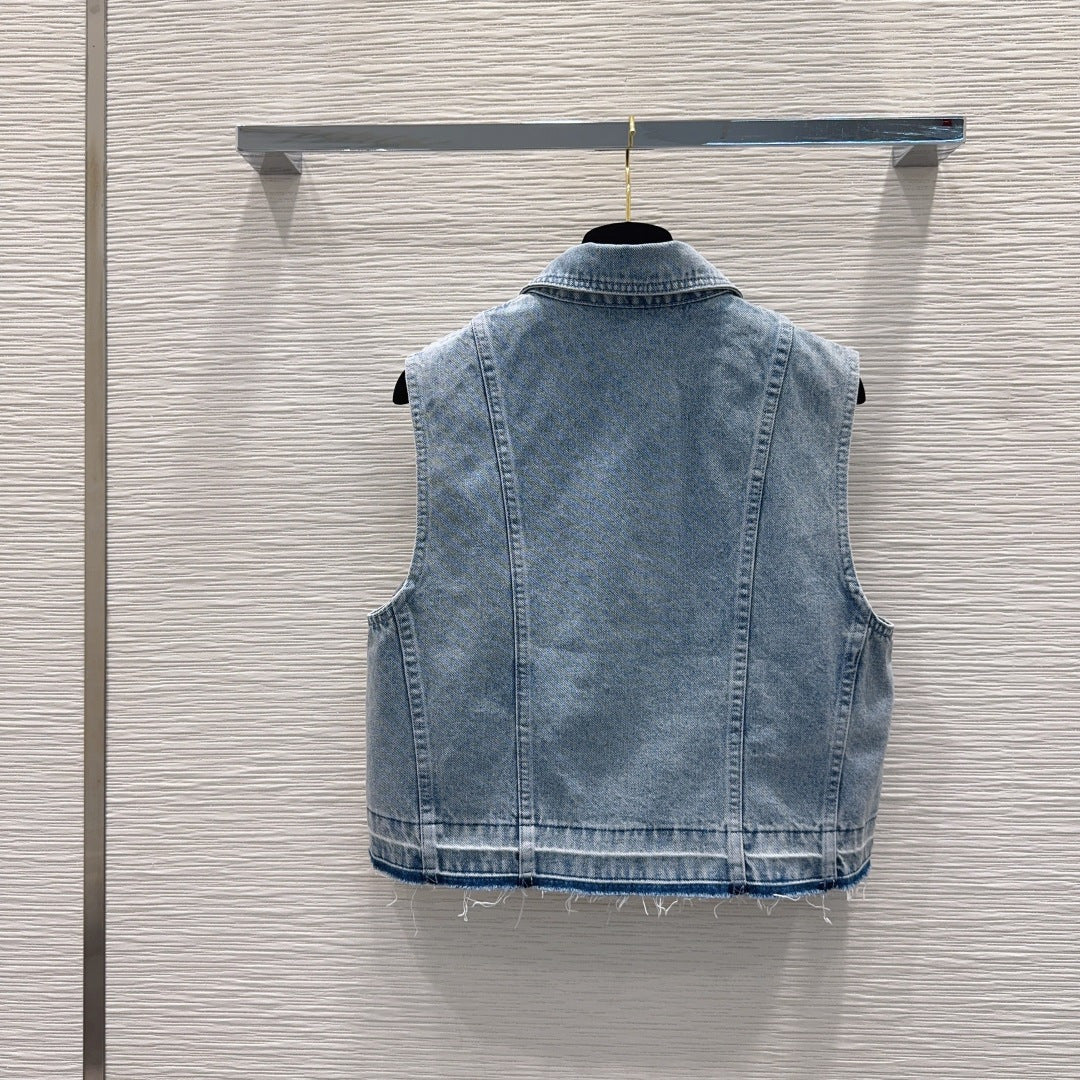 Chain-Trim Frayed Light Blue Denim Set – Vintage-Washed Sleeveless Vest & A-Line Mini Skirt Co-Ord