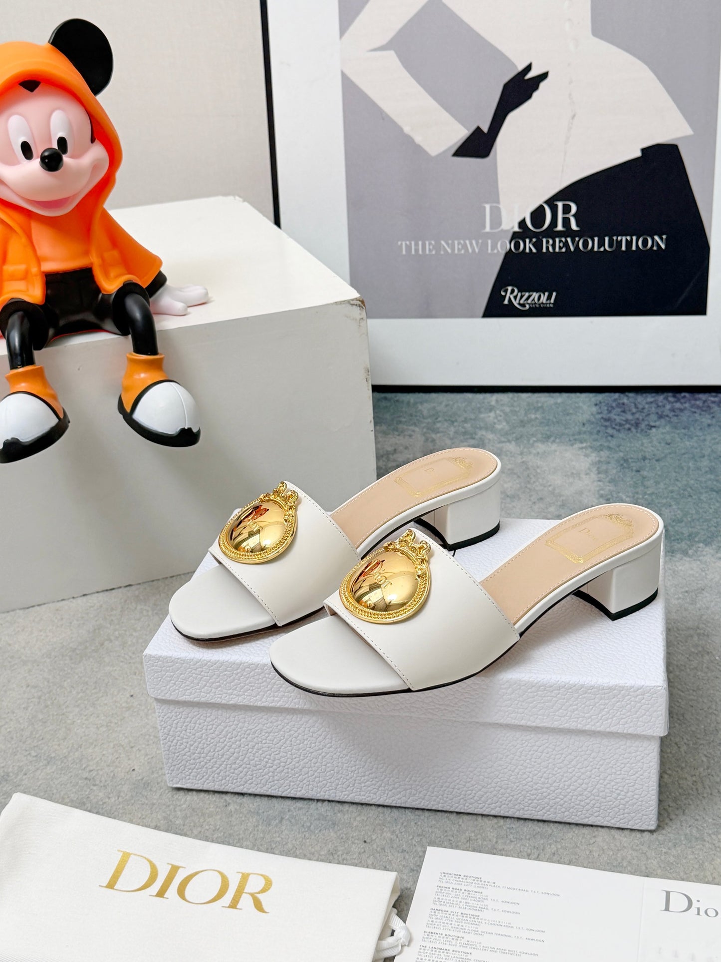 Dior Médaillon Heeled Mules – Optic White Smooth Lambskin Slide Sandals