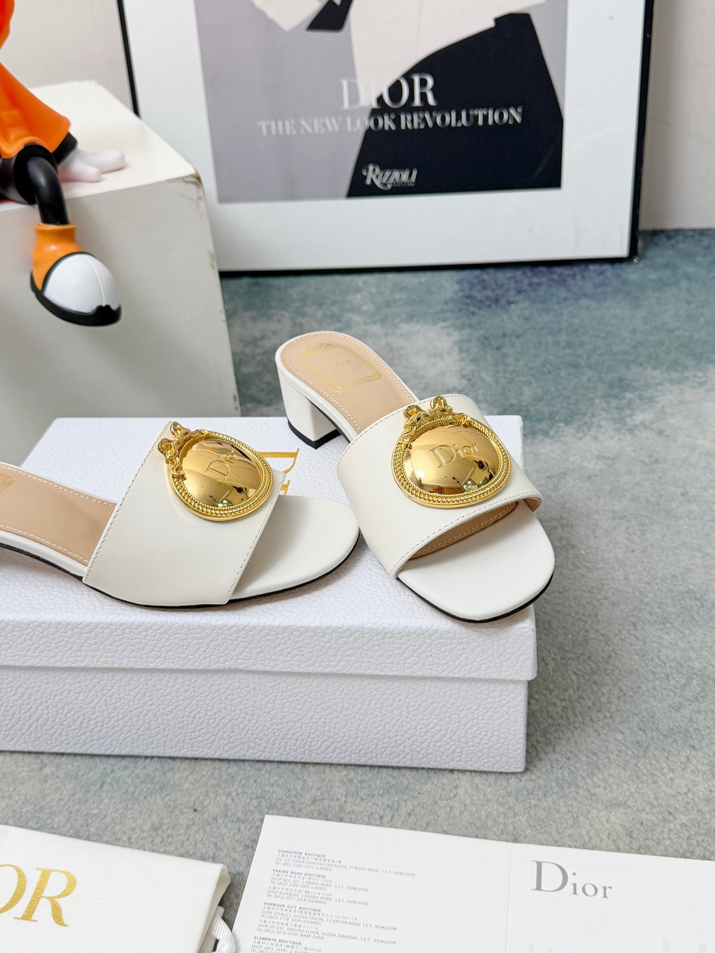 Dior Médaillon Heeled Mules – Optic White Smooth Lambskin Slide Sandals