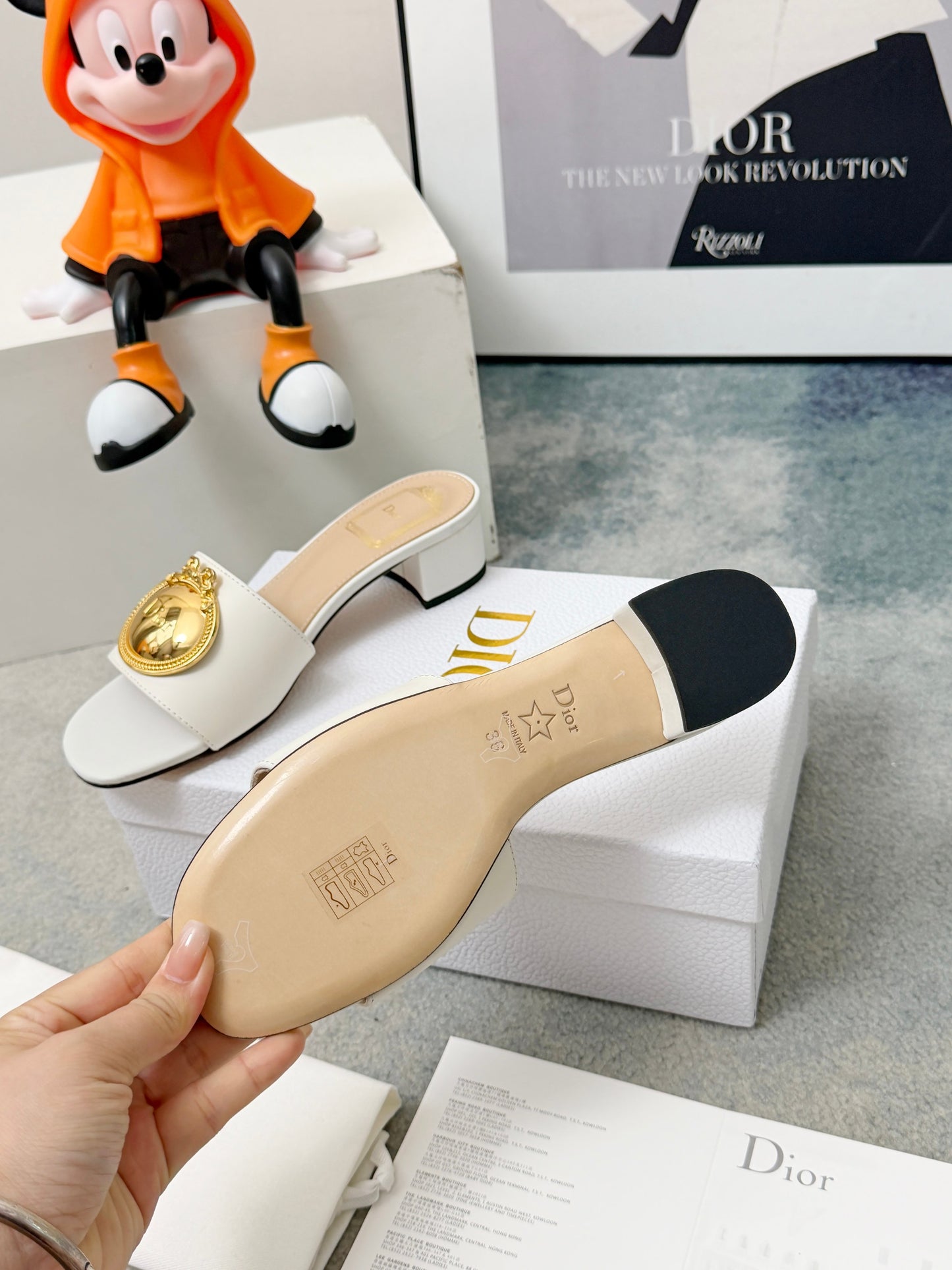Dior Médaillon Heeled Mules – Optic White Smooth Lambskin Slide Sandals