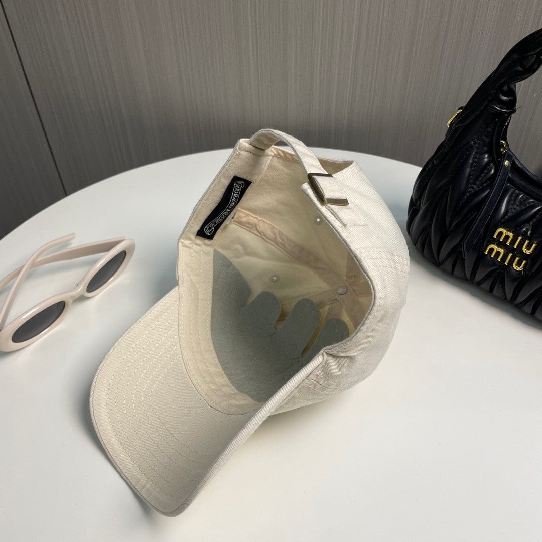 Chrome Hearts Horseshoe Plus Baseball Cap – Milky Alabaster White Cotton Canvas