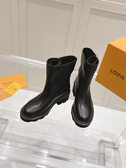 Louis Vuitton Territory Flat Ankle Boot – Black Grained Calfskin with Monogram Accents