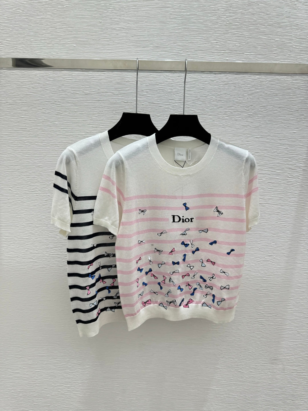 Bow-Embroidered Striped Short-Sleeved Sweater – Off-White High-Gauge Silk-Cotton Knit Top