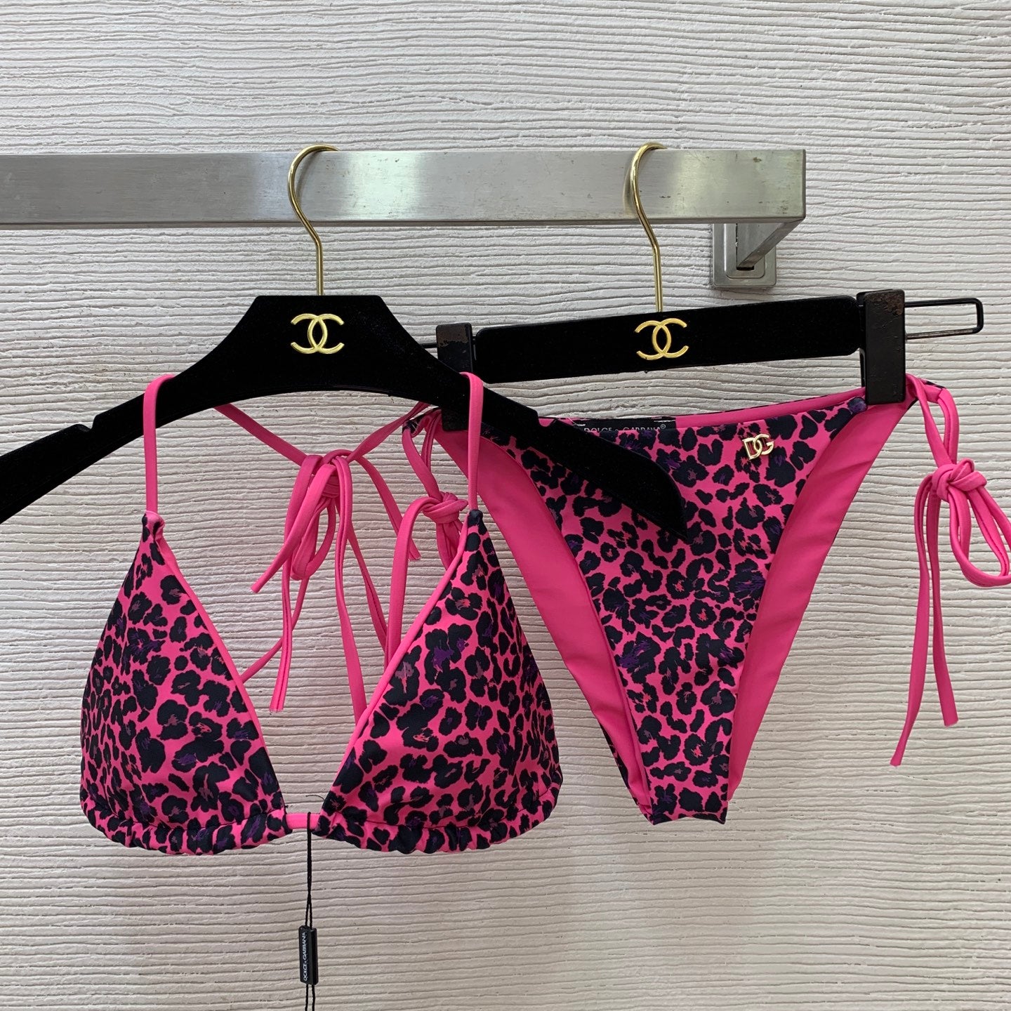 D&G Leopard Print Triangle Bikini Set – High-Stretch Adjustable String Two-Piece Swimsuit