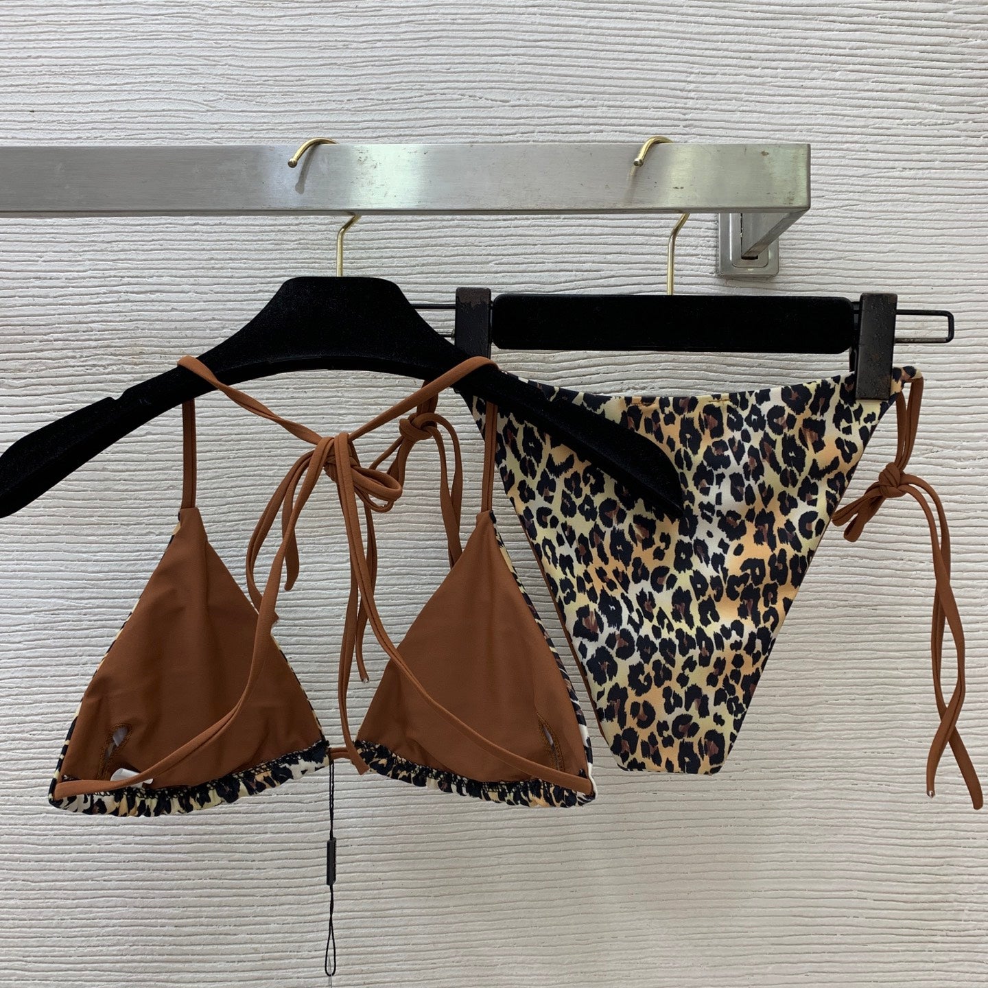 D&G Leopard Print Triangle Bikini Set – High-Stretch Adjustable String Two-Piece Swimsuit