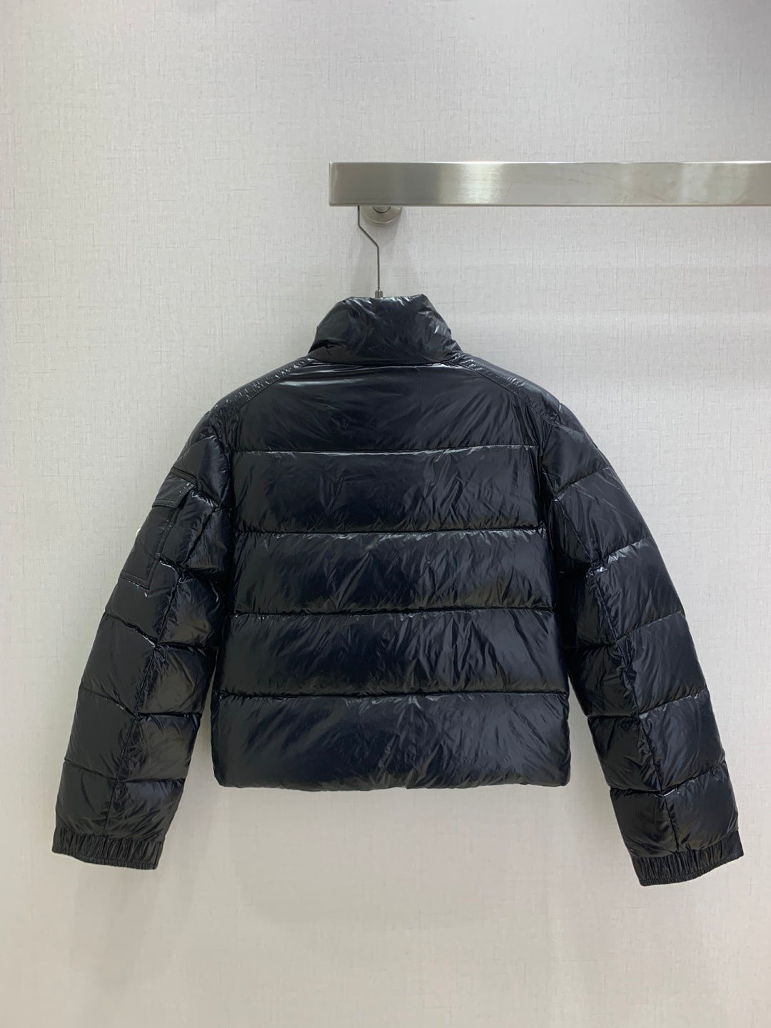 Petra Short Down Jacket – High-Gloss Nylon Super Laqué Boxy Cropped Puffer