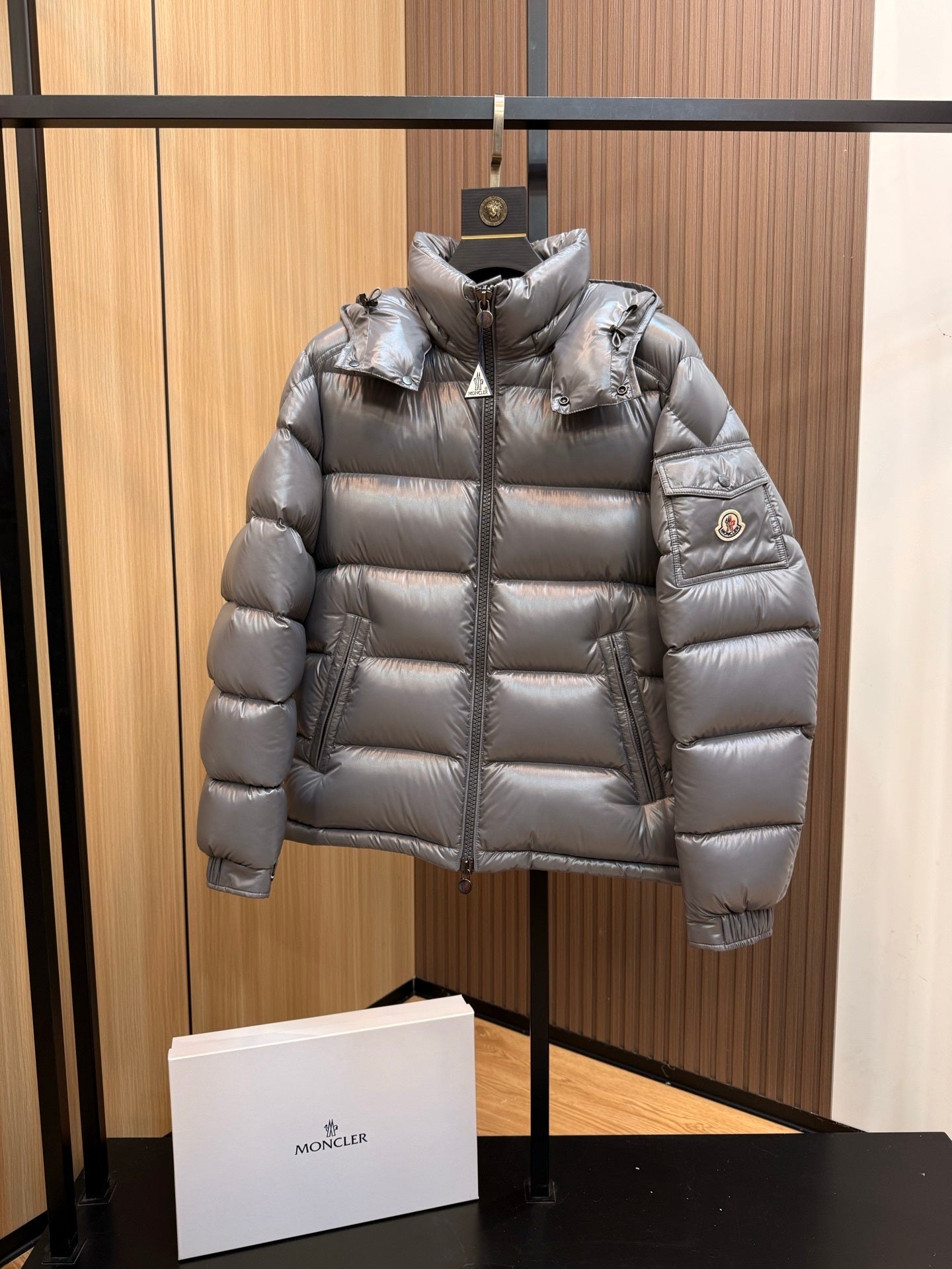 Women Shinny Grey Puffer Jacket