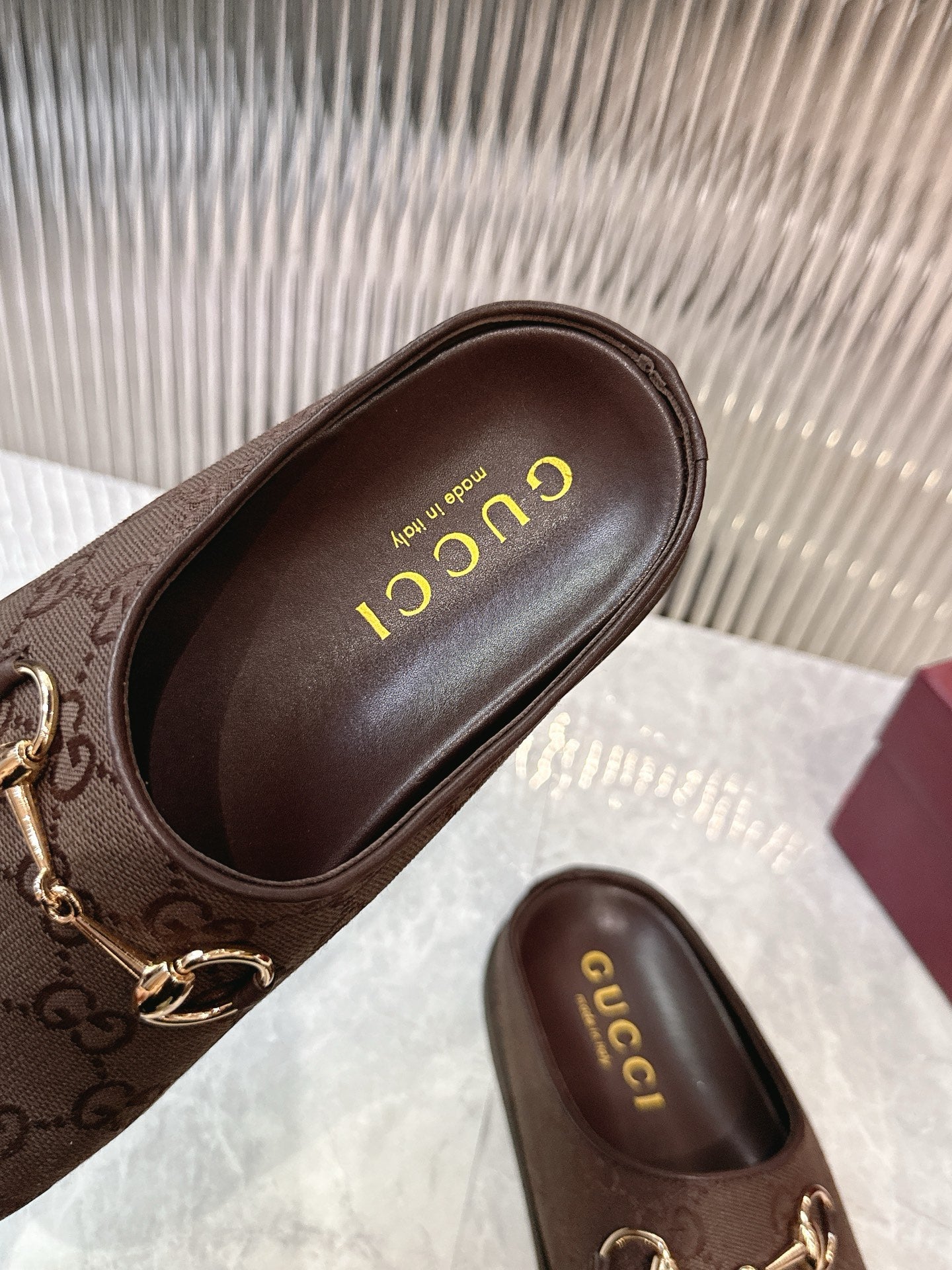 Horsebit Mule – GG Supreme Canvas in Ebony & Beige with Gold-Toned Hardware
