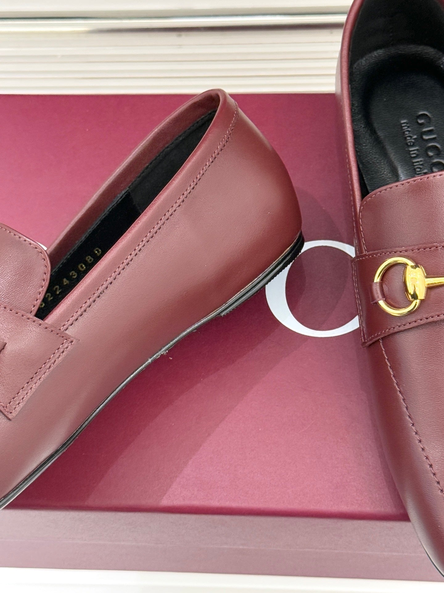 GG Horsebit 1953 Loafers – Burgundy Calfskin with Gold-Tone Hardware