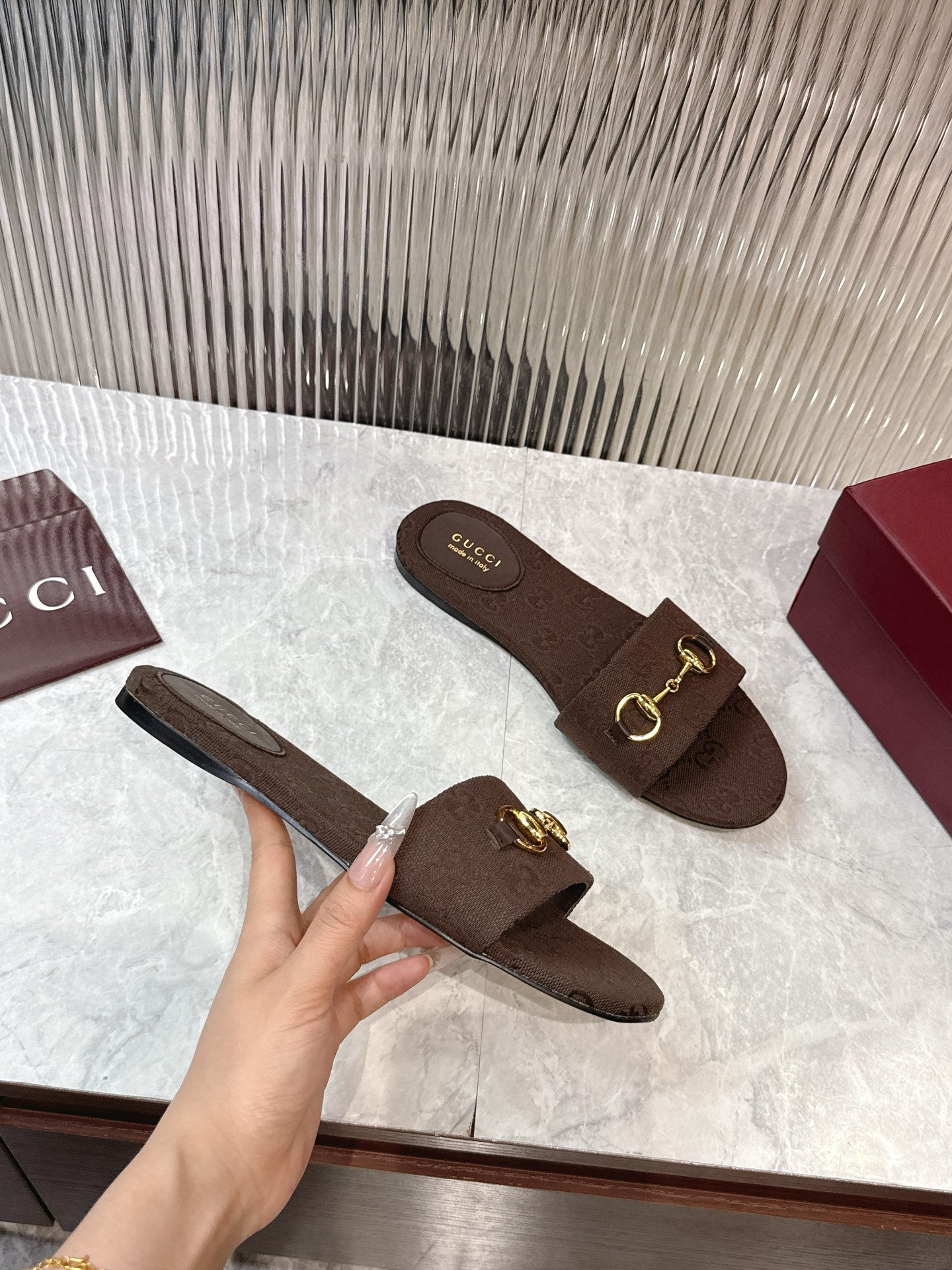 Horsebit Slide – GG Supreme Canvas with Light Gold-Toned Hardware