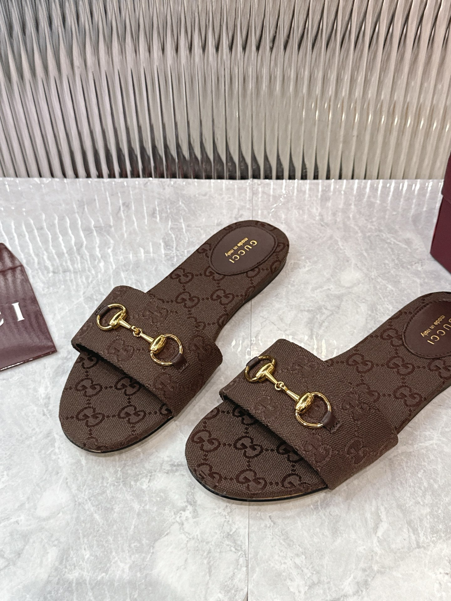 Horsebit Slide – GG Supreme Canvas with Light Gold-Toned Hardware