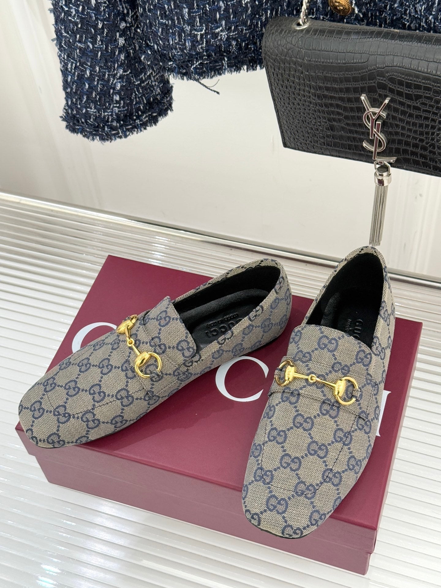 Gucci Jordaan Loafer – Blue & Ebony GG Supreme Canvas with Gold-Tone Horsebit