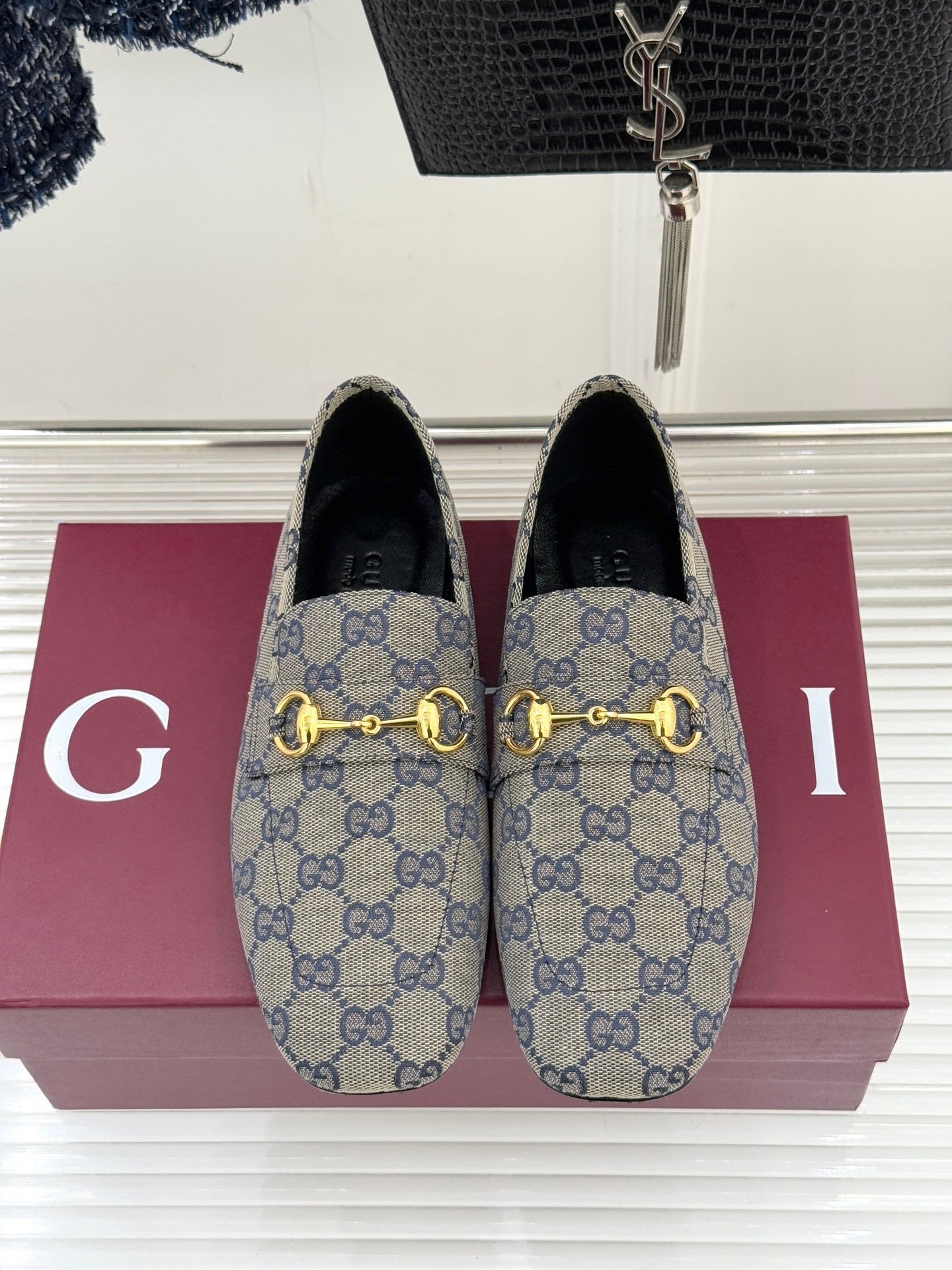 Gucci Jordaan Loafer – Blue & Ebony GG Supreme Canvas with Gold-Tone Horsebit