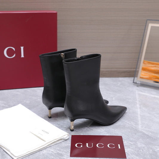 GG Smooth Leather Ankle Boots – Black Calfskin Pointed-Toe Ankle Boots