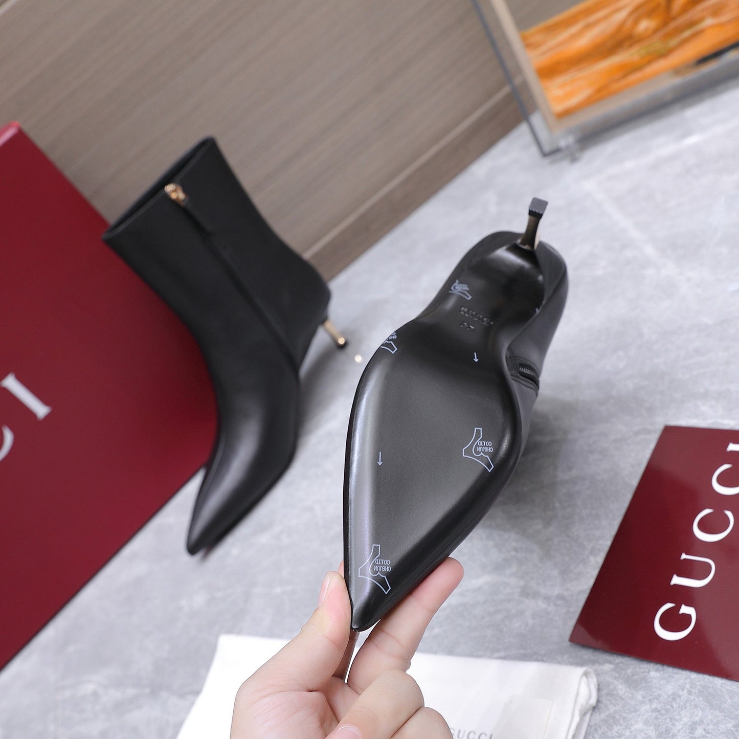 GG Smooth Leather Ankle Boots – Black Calfskin Pointed-Toe Ankle Boots