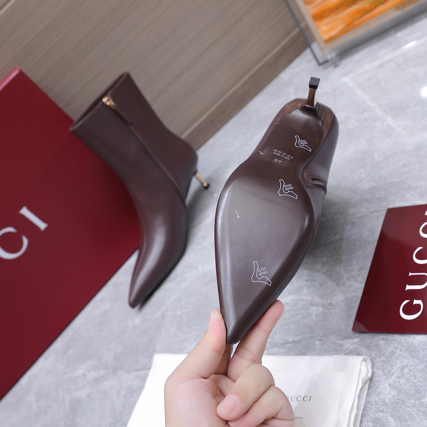 GG Smooth Leather Ankle Boots – Deep Espresso Brown Calfskin Pointed-Toe Ankle Boots