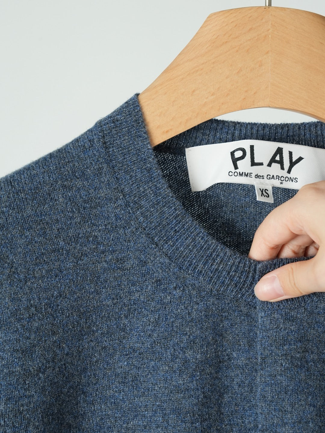 Crewneck Knit Cardigan – Heather Blue Melange Fine Wool Button-Up Sweater