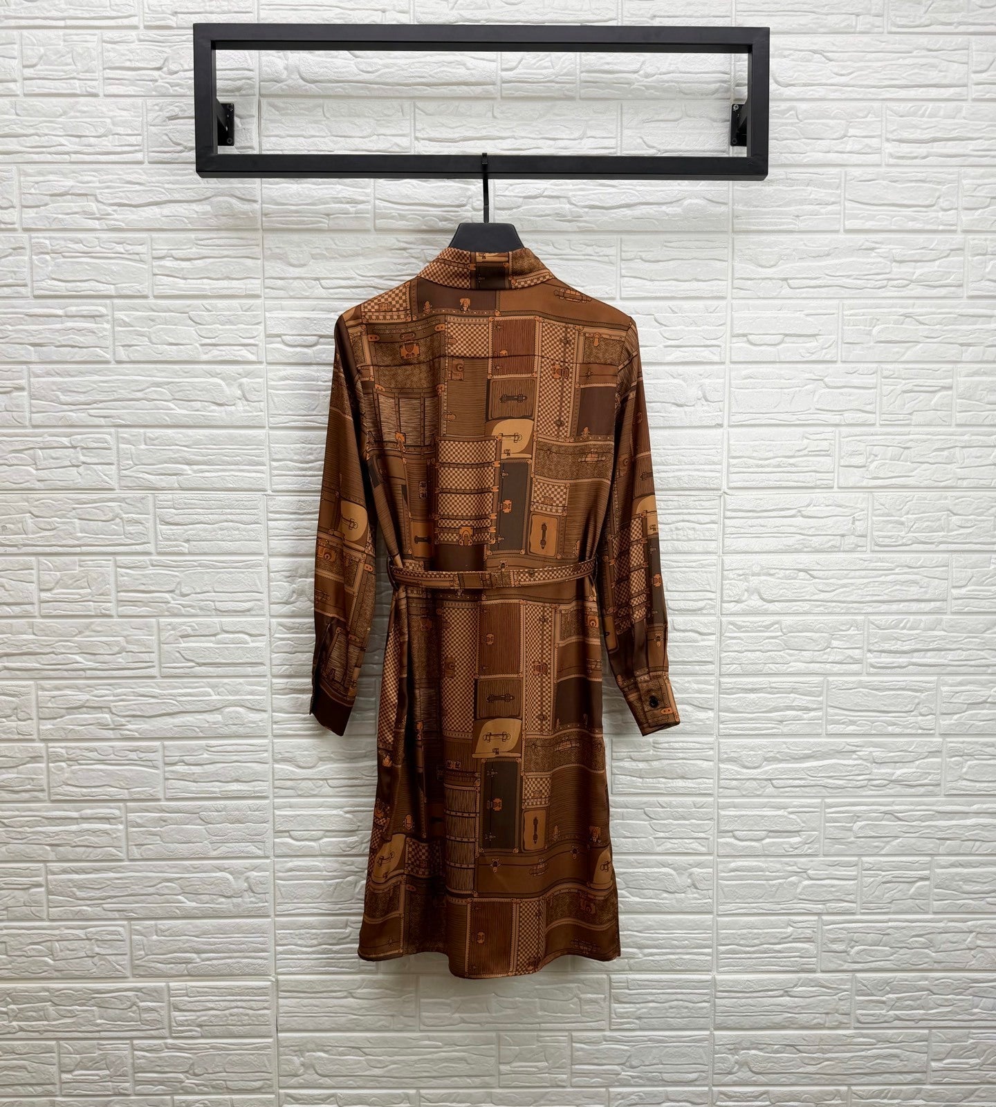 Trunk Print Silk Shirt Dress – Heritage Illustration Silk Twill Midi