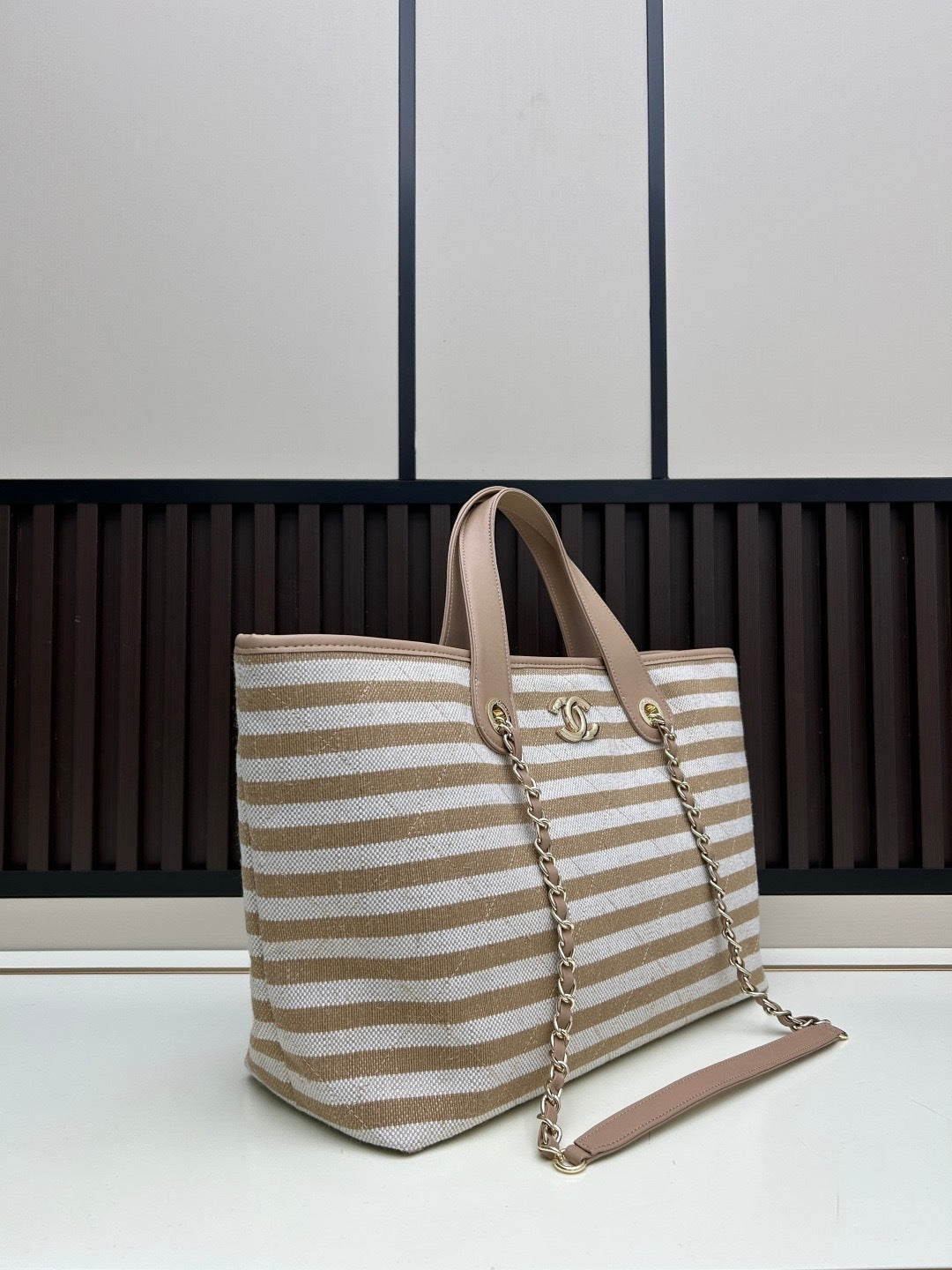 Canvas Tote Bag with Chain Straps in Beige and White