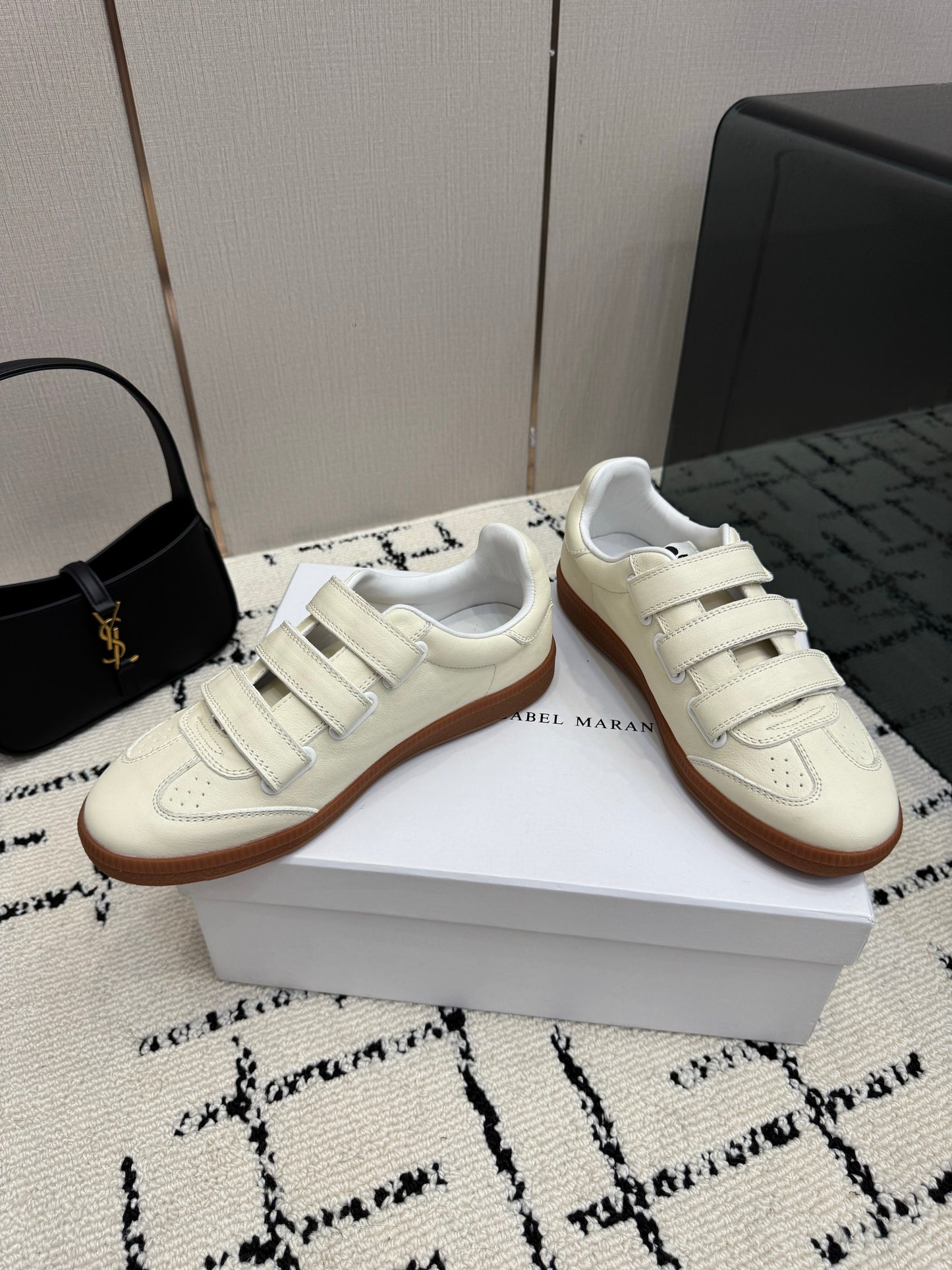 Cream Leather Sneakers – Low-Top Retro Sneakers