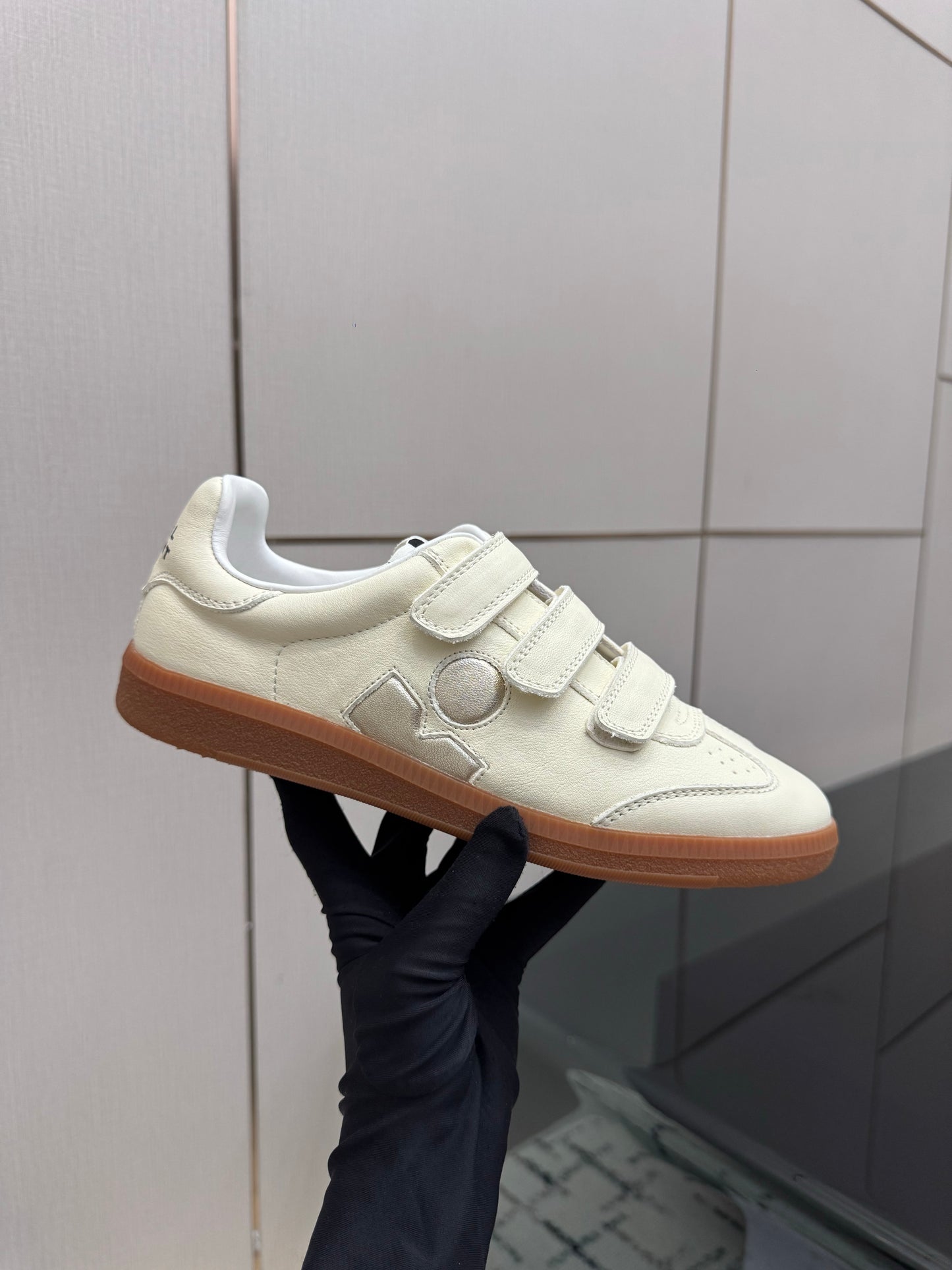 Cream Leather Sneakers – Low-Top Retro Sneakers