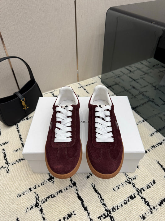 Burgundy Suede Sneakers – Deep Wine-Red Brushed Calfskin Low-Top Retro Court Shoes