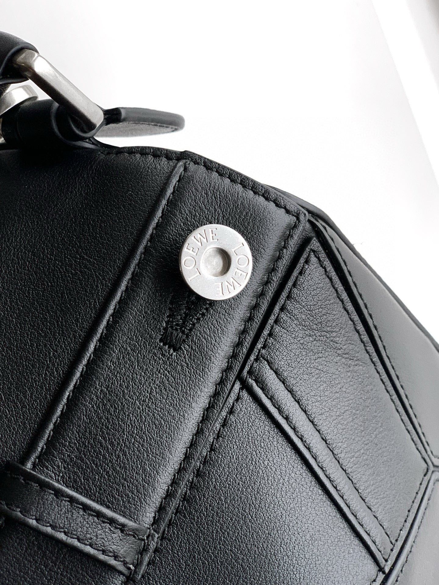 Puzzle Edge Shoulder Bag – Deep Midnight Indigo Calfskin Leather Cuboid Handbag