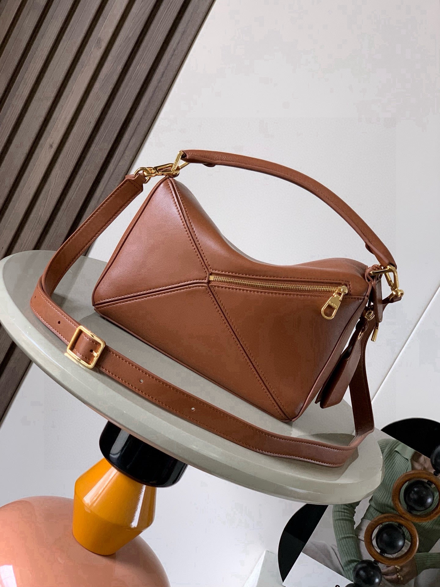 Chestnut Brown Puzzle Edge Shoulder Bag – Full-Grain Calfskin Leather Cuboid Handbag