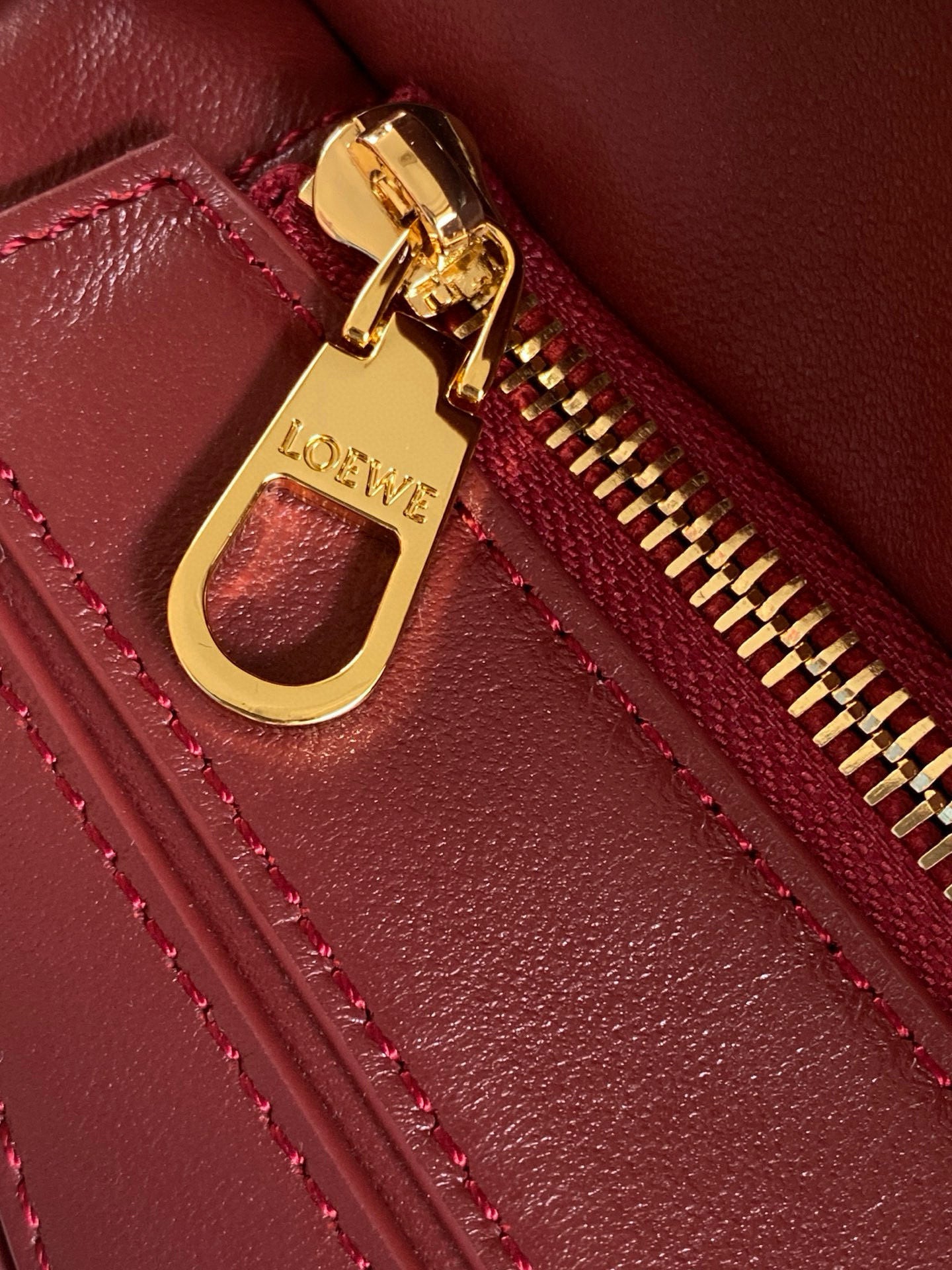 Puzzle Edge Shoulder Bag – Moody Burgundy Wine Calfskin Leather Cuboid Handbag