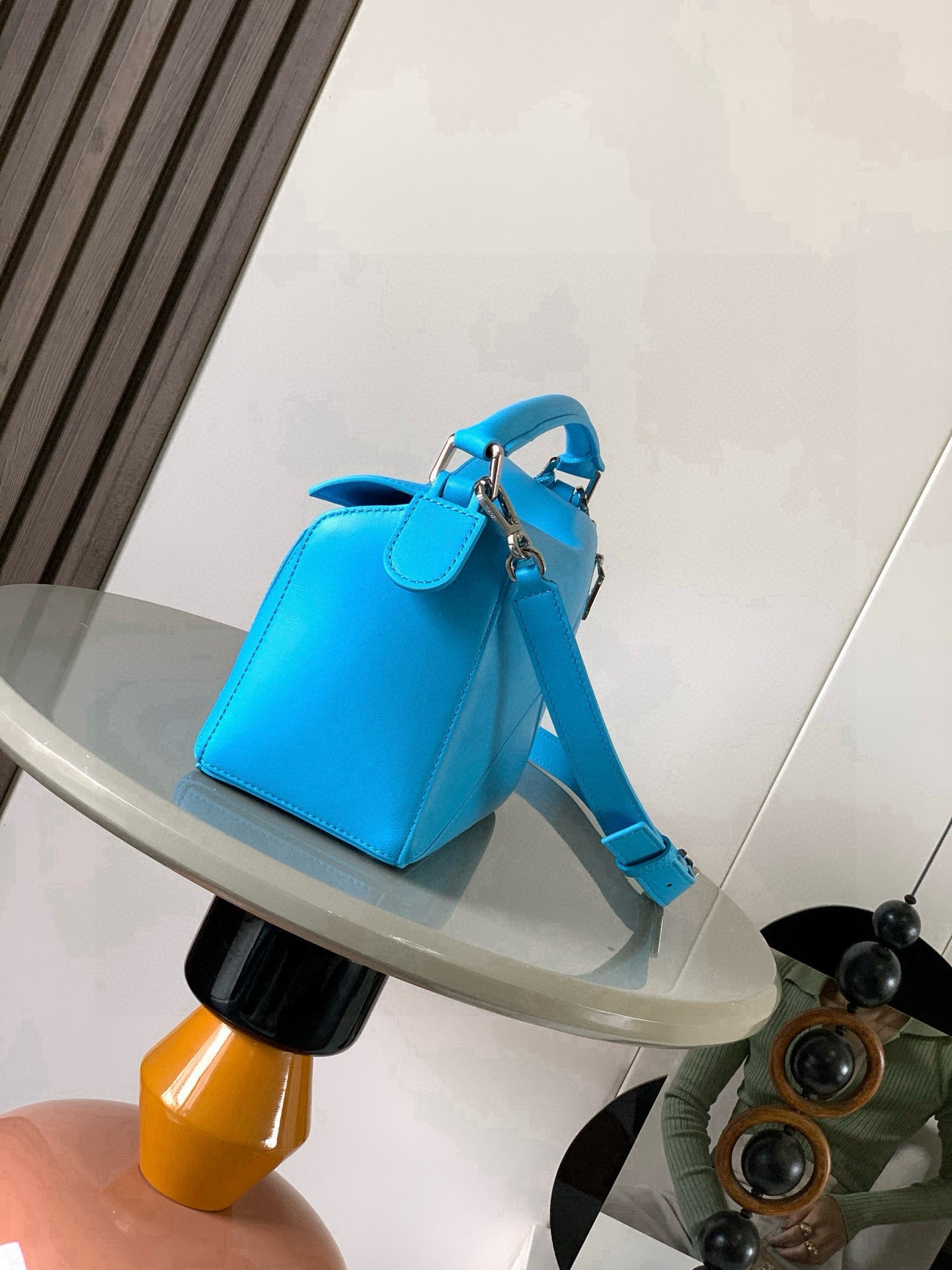 Puzzle Edge Shoulder Bag – Electric Cyan Blue Full-Grain Calfskin Leather Cuboid Handbag