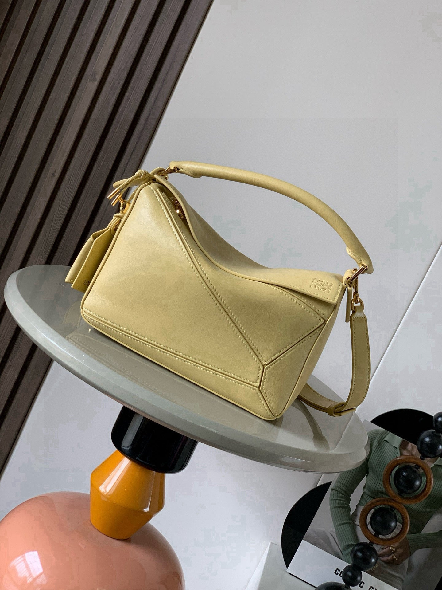 Pastel Butter-Yellow Puzzle Edge Shoulder Bag – Calfskin Leather Cuboid Handbag