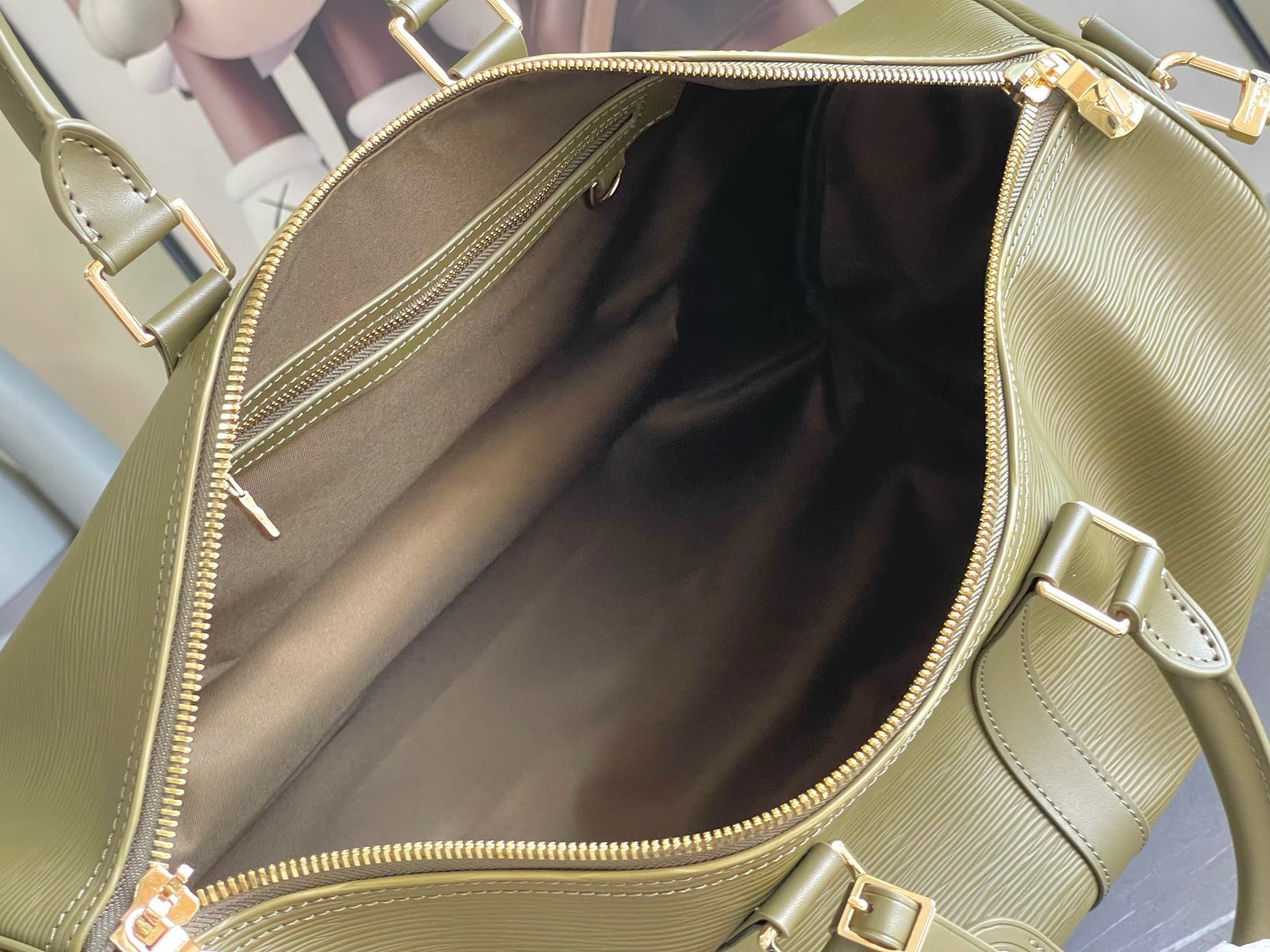 LV Keepall Bandoulière 45 – Olive Khaki Epi Leather Travel Duffel with Smooth Leather Trim
