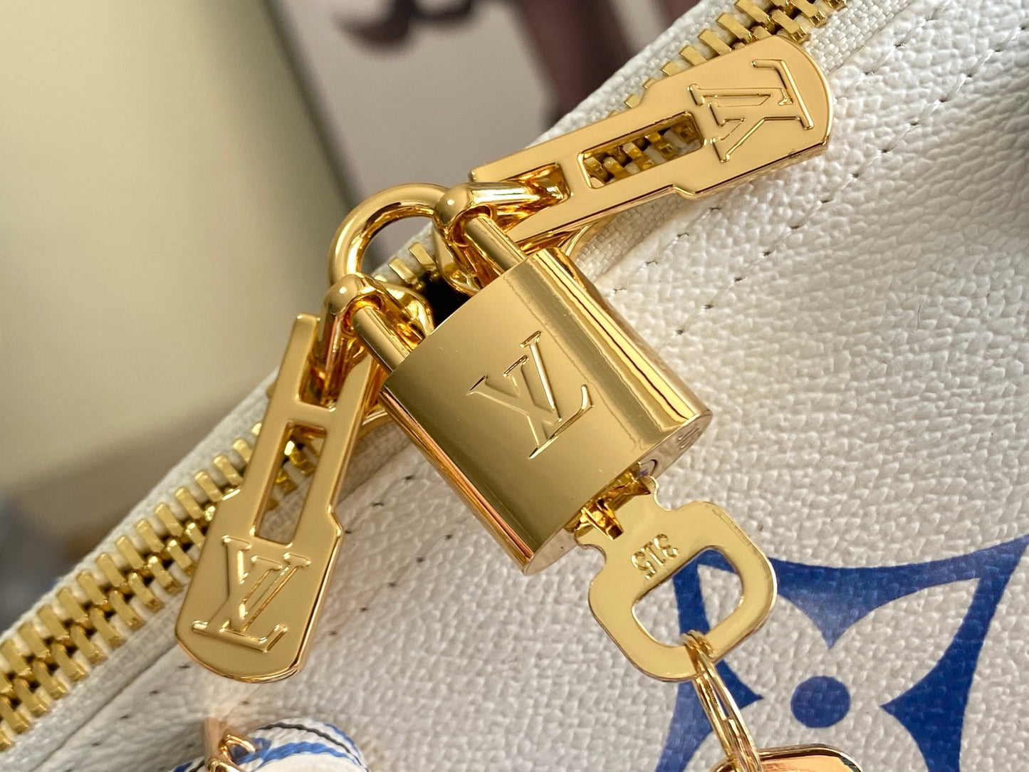 Louis Vuitton Monogram Tiles Keepall Bandoulière 50 – White Coated Canvas Travel Duffel