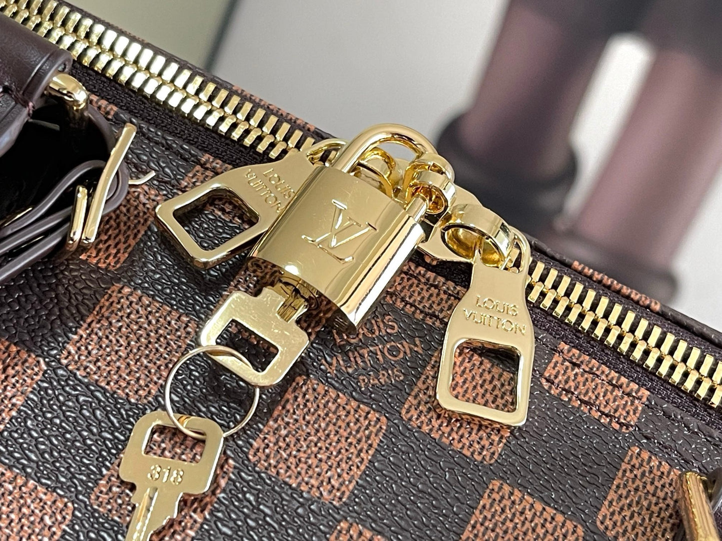 LV Keepall Bandoulière 50 Duffle Bag – Classic Brown Checkerboard Coated Canvas Weekender