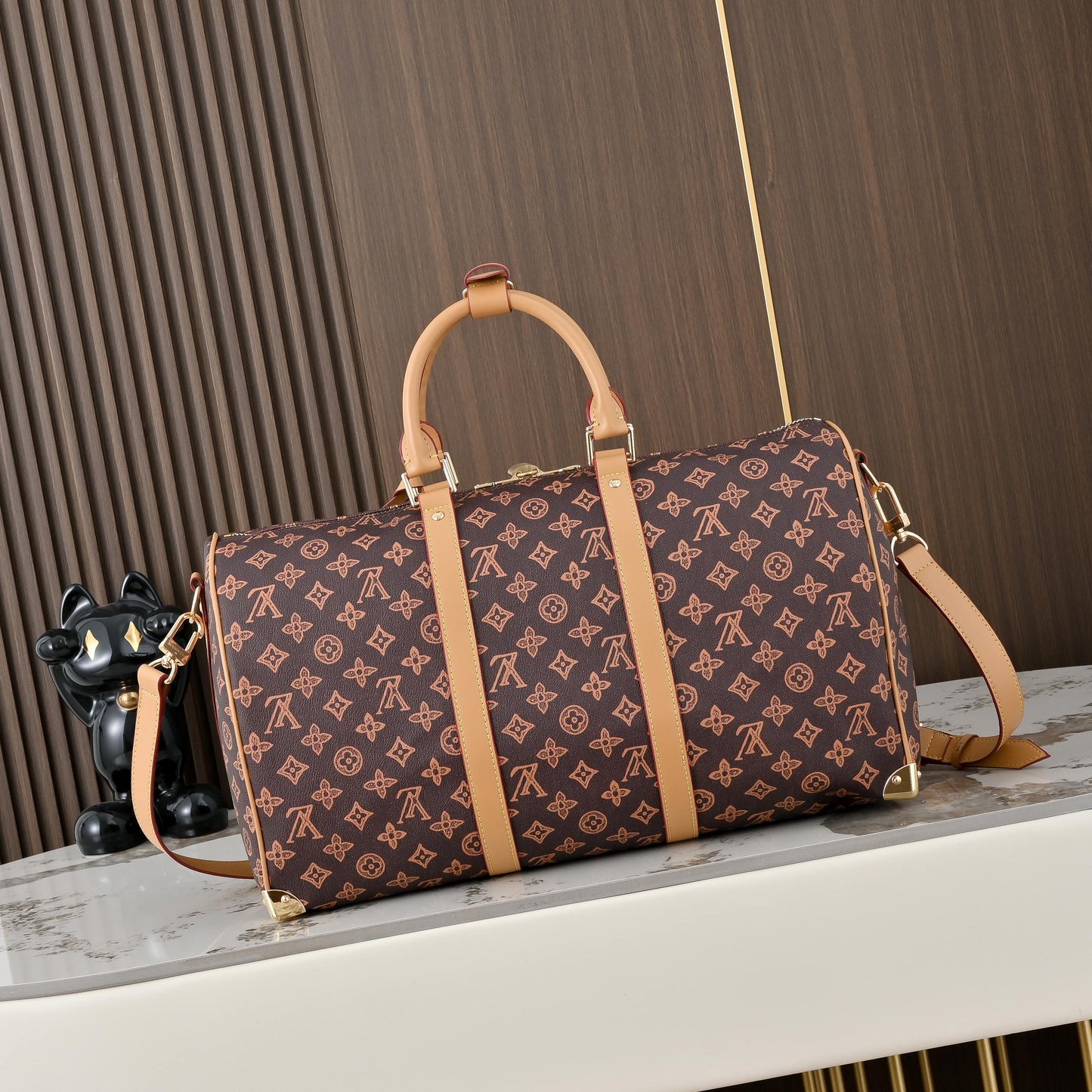 LV Keepall Bandoulière 45 – Monogram Canvas with Gold-Finish Corner Architecture