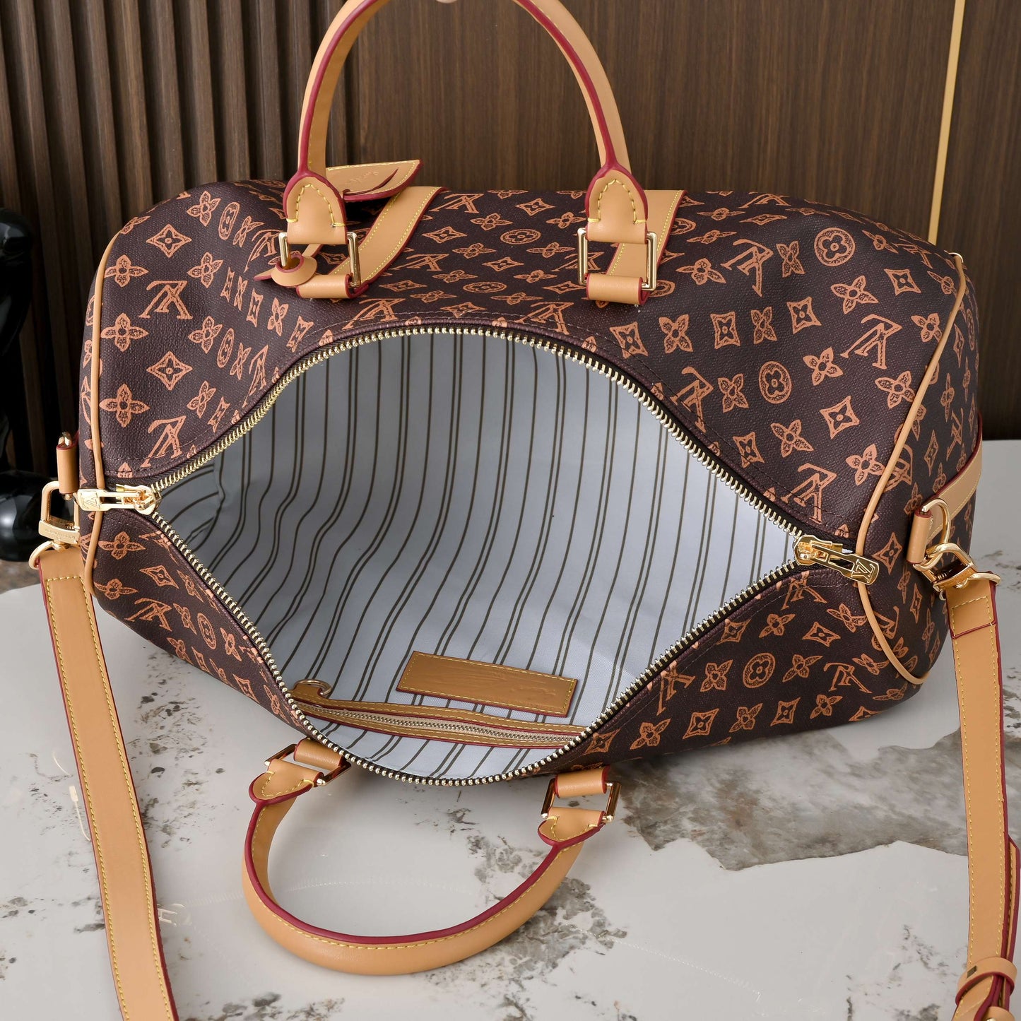 LV Keepall Bandoulière 45 – Monogram Canvas with Gold-Finish Corner Architecture