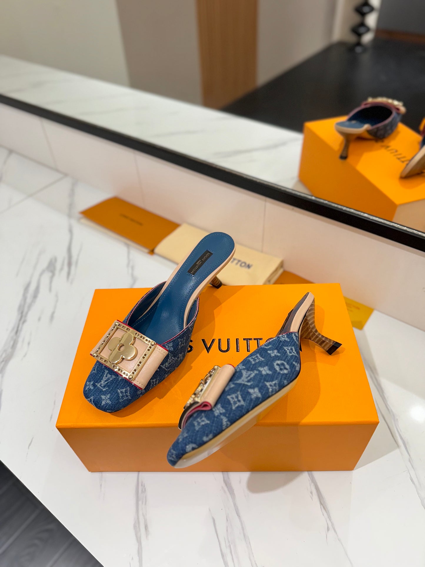 LV Monogram Denim Blue Buckle Kitten Heel Mules – Vintage Stone-Washed Slip-On Shoes